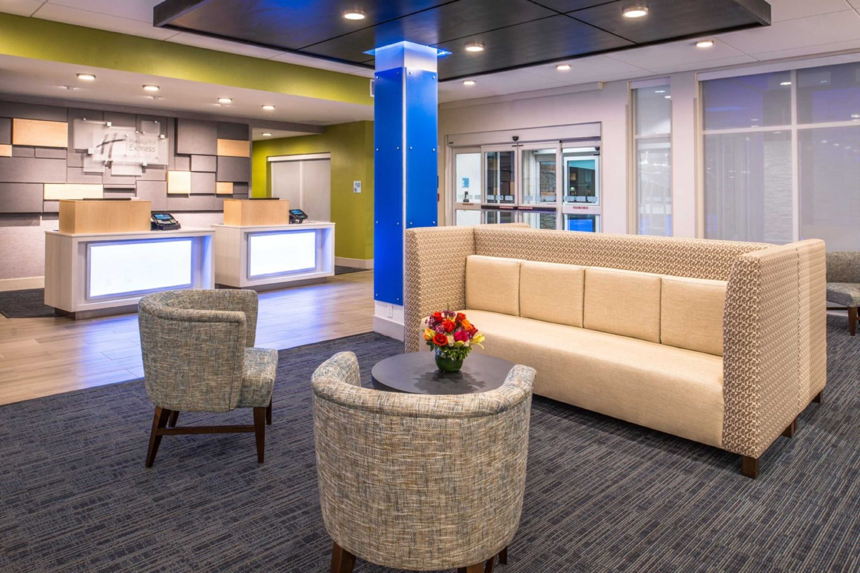 Gift card for Holiday Inn Express & Suites Tampa North - Wesley Chapel by Ihg Gift card for Holiday Inn Express & Suites Tampa North - Wesley Chapel by Ihg