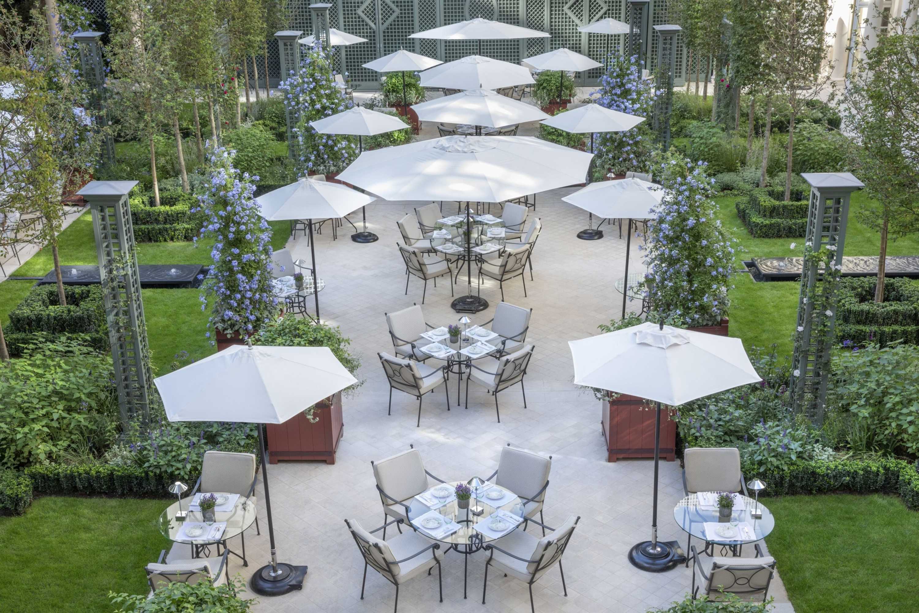Gift card for Le Bristol Paris - an Oetker Collection Hotel Gift card for Le Bristol Paris - an Oetker Collection Hotel