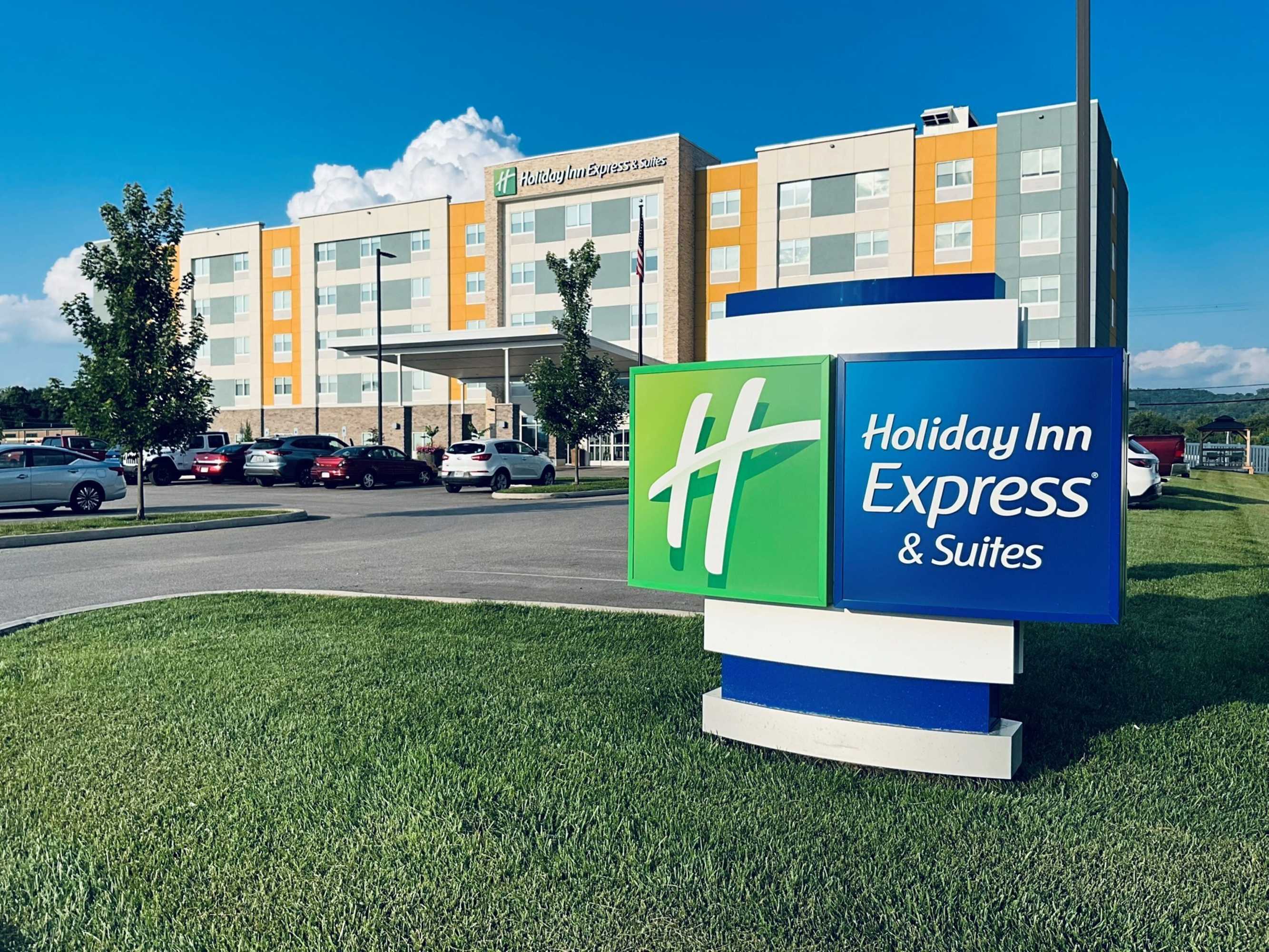 Gift card for Holiday Inn Express & Suites Moundsville by Ihg Gift card for Holiday Inn Express & Suites Moundsville by Ihg