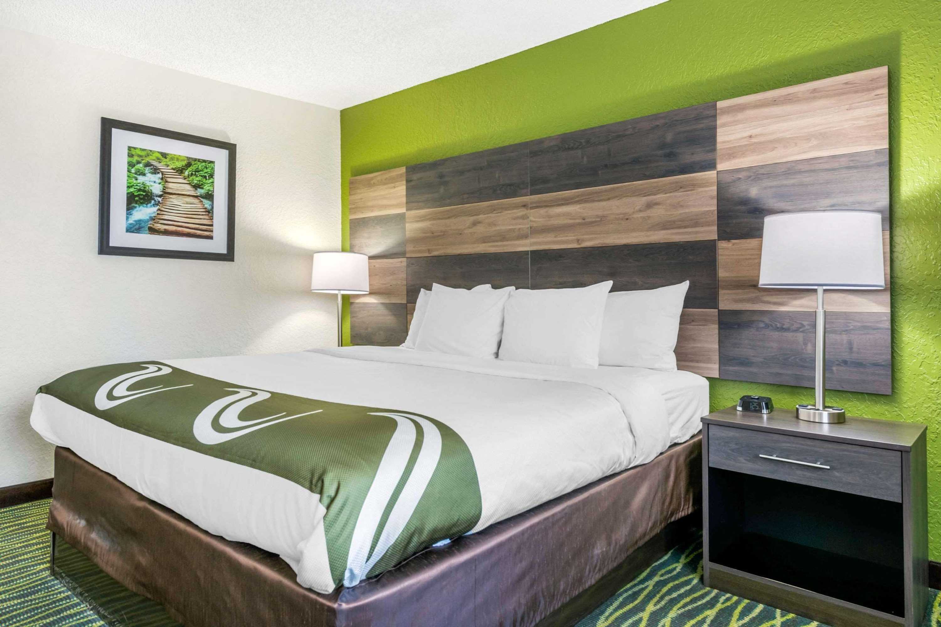 Gift card for Quality Inn & Suites Leesburg Chain of Lakes Gift card for Quality Inn & Suites Leesburg Chain of Lakes
