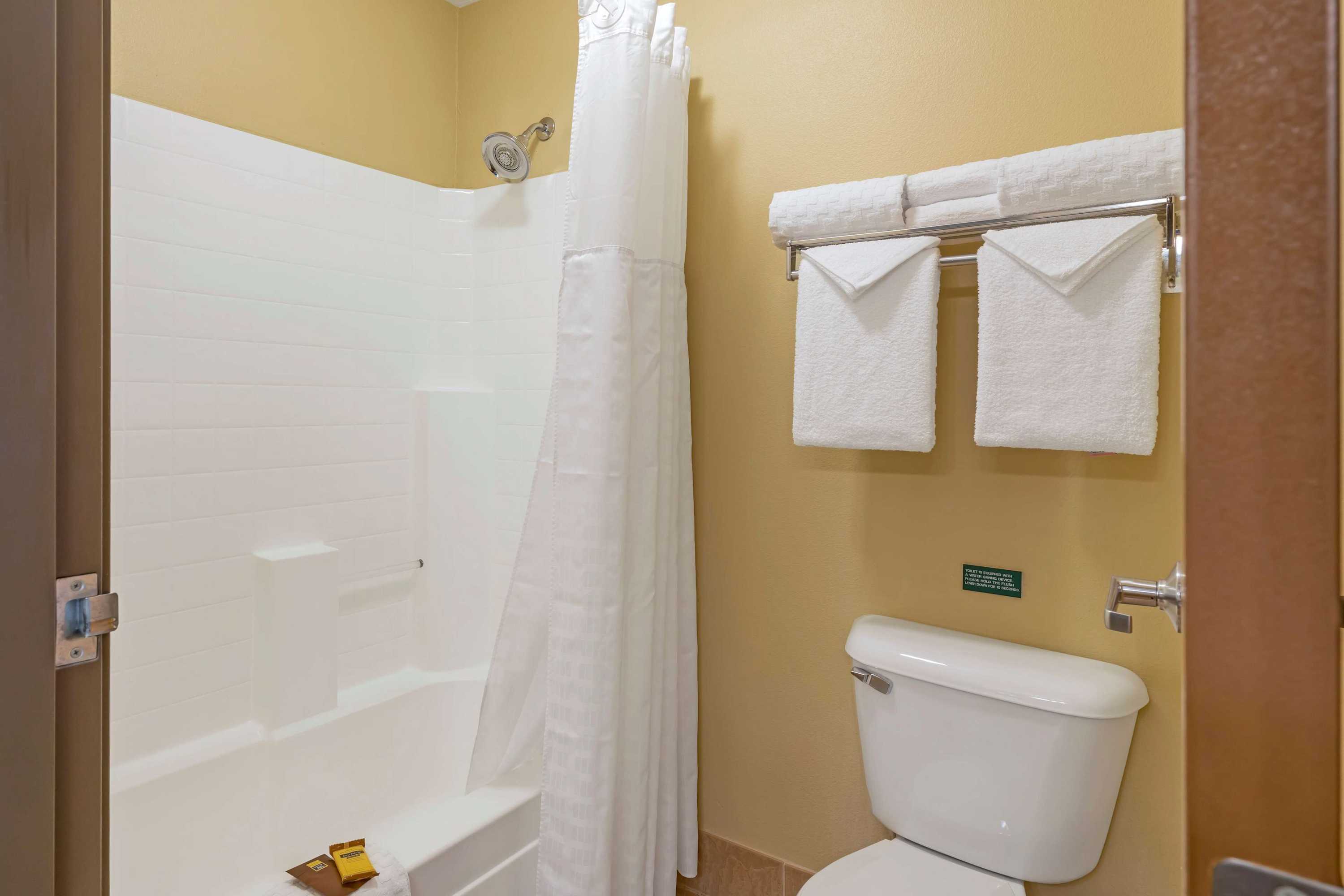 Gift card for Best Western Plus Columbia River Inn Gift card for Best Western Plus Columbia River Inn
