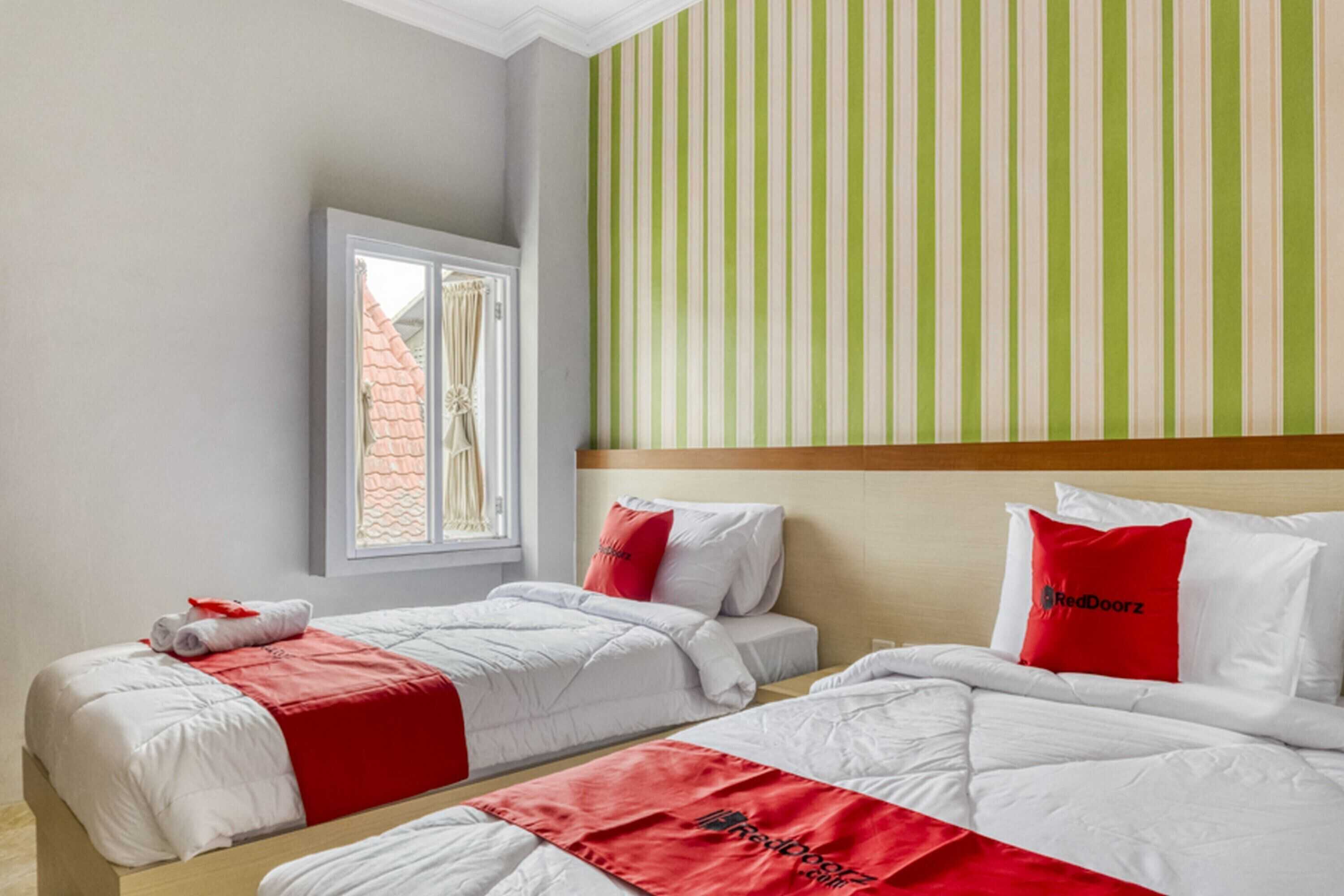 Gift card for Reddoorz Near Sindu Kusuma Edupark 2