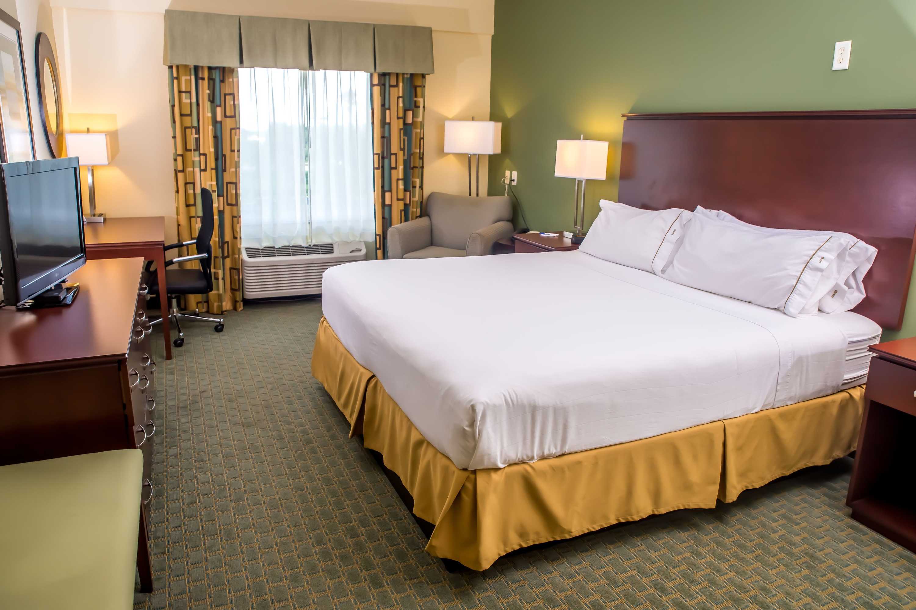 Gift card for Holiday Inn Express & Suites Cocoa by Ihg Gift card for Holiday Inn Express & Suites Cocoa by Ihg