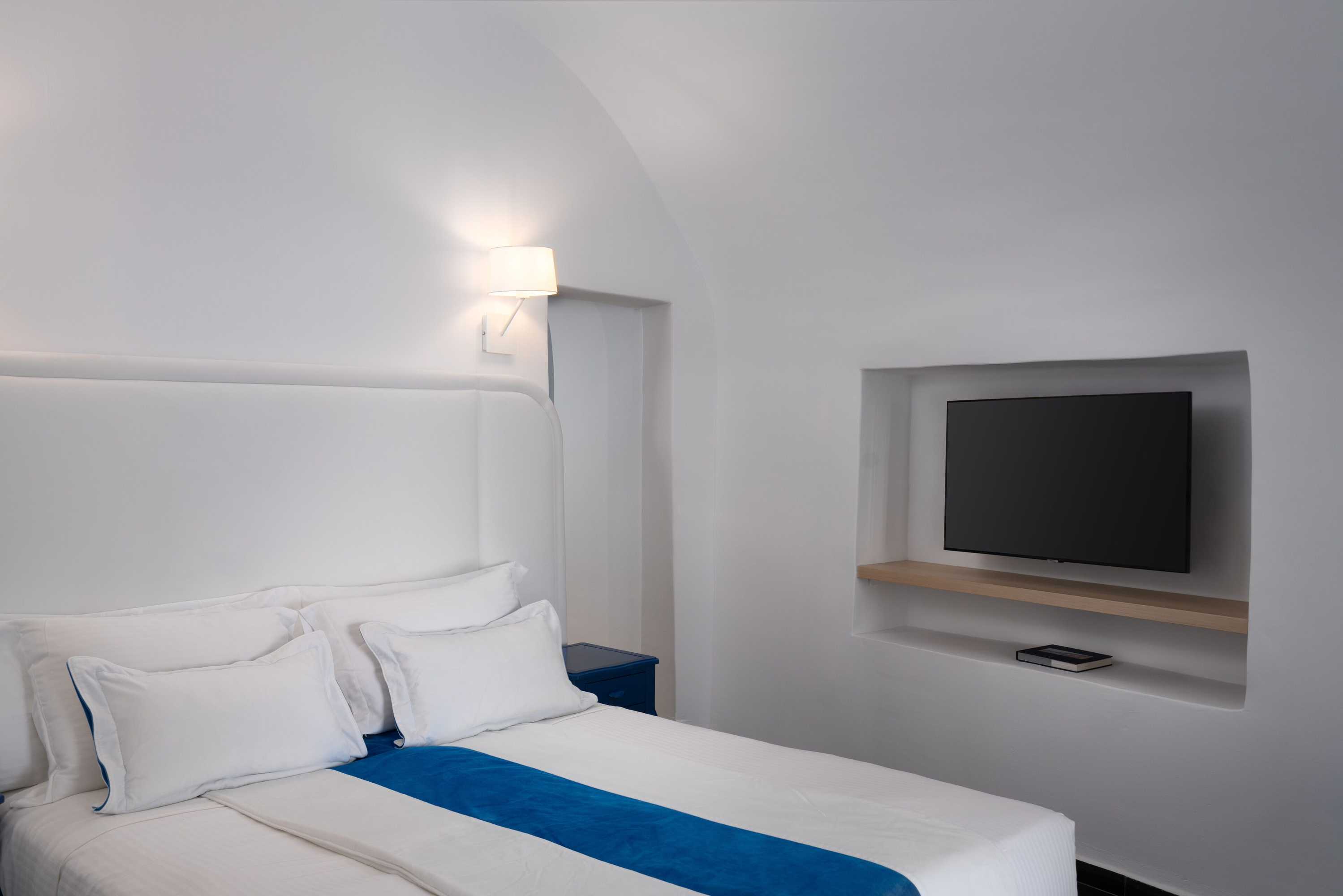 Gift card for Katikies Villa Santorini - The Leading Hotels Of The World Gift card for Katikies Villa Santorini - The Leading Hotels Of The World