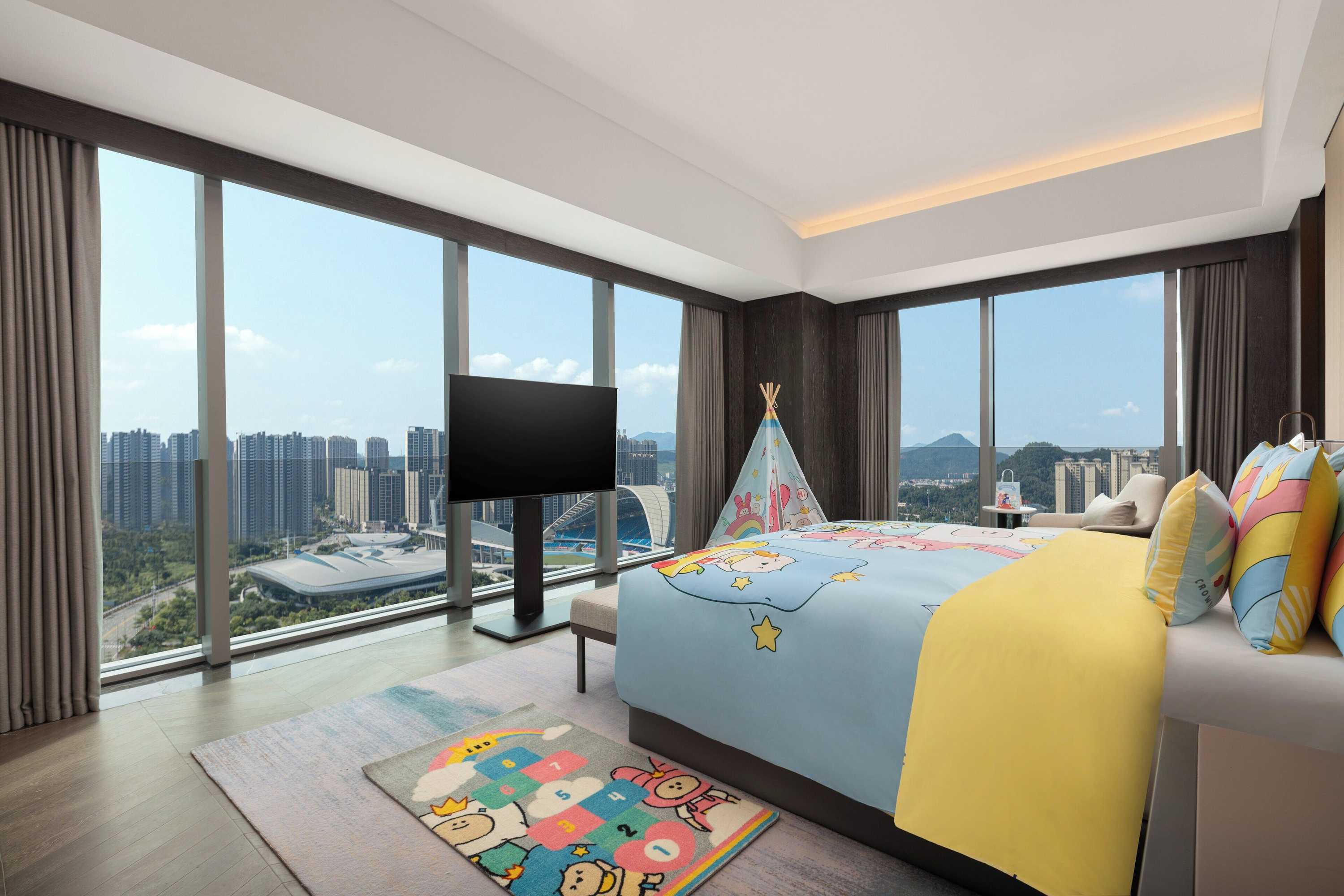 Gift card for Crowne Plaza Jiangmen Binjiang by Ihg Gift card for Crowne Plaza Jiangmen Binjiang by Ihg
