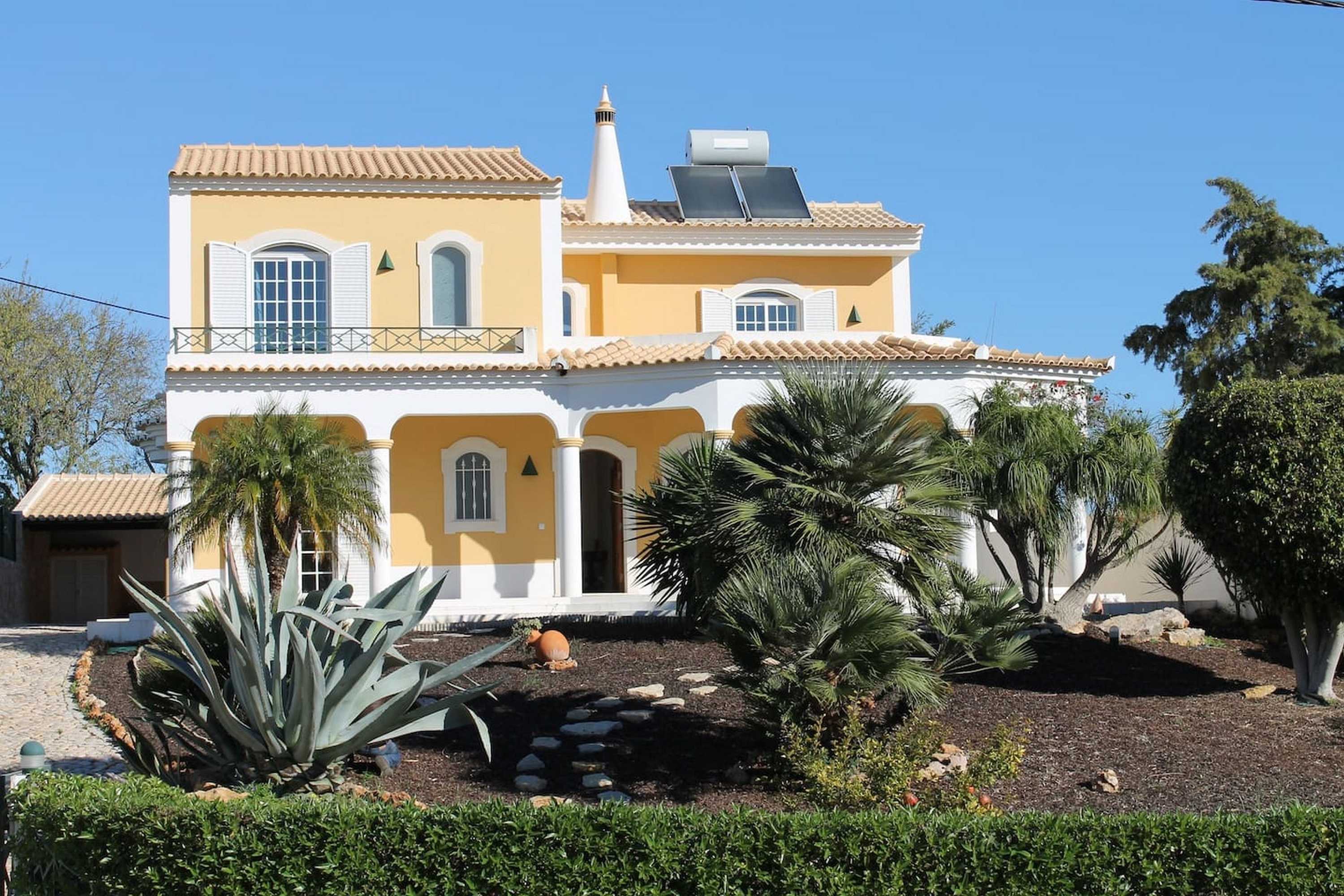 Gift card for 11 Villa Coelho by Pechao Gift card for 11 Villa Coelho by Pechao