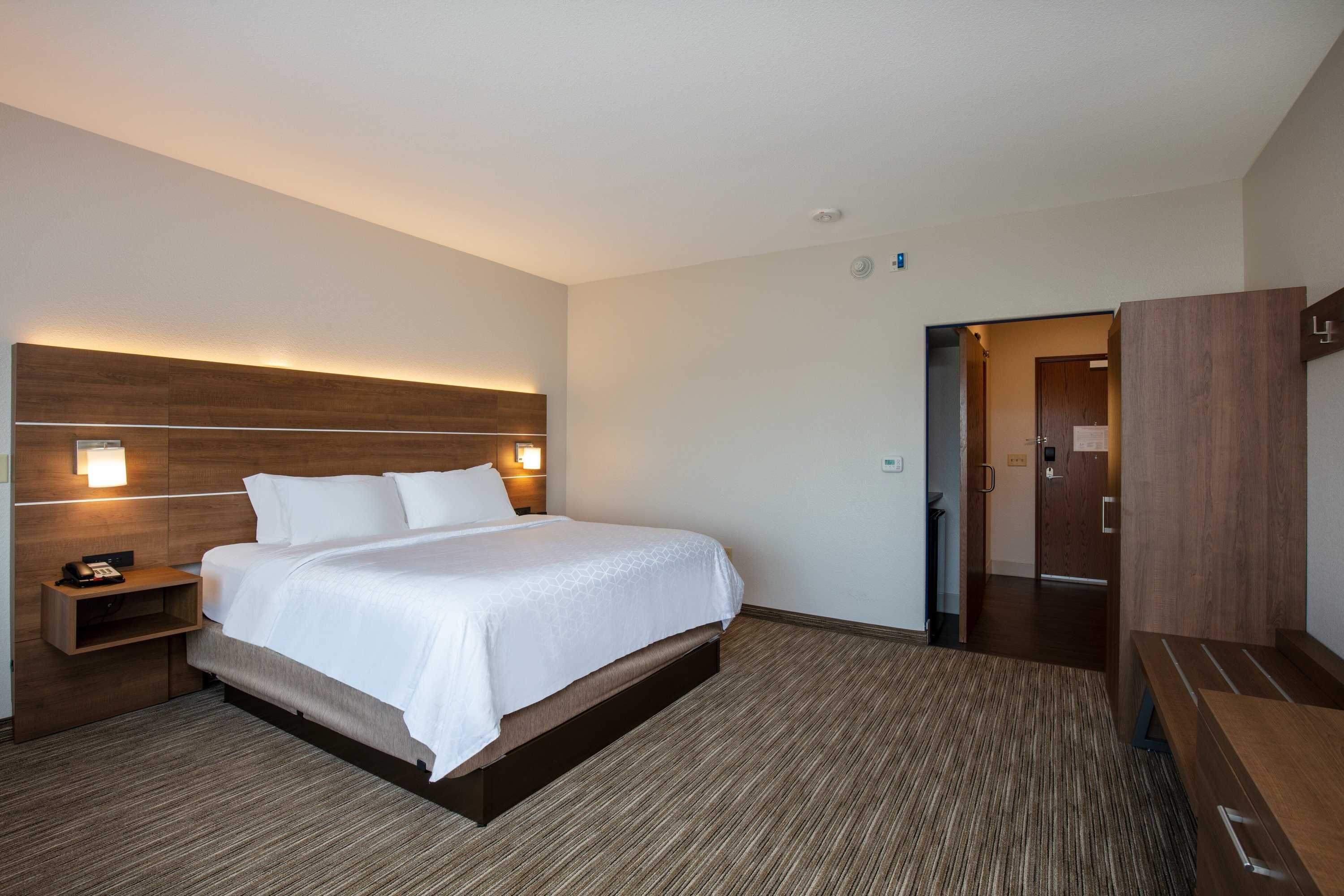 Gift card for Holiday Inn Express & Suites Beloit by Ihg Gift card for Holiday Inn Express & Suites Beloit by Ihg