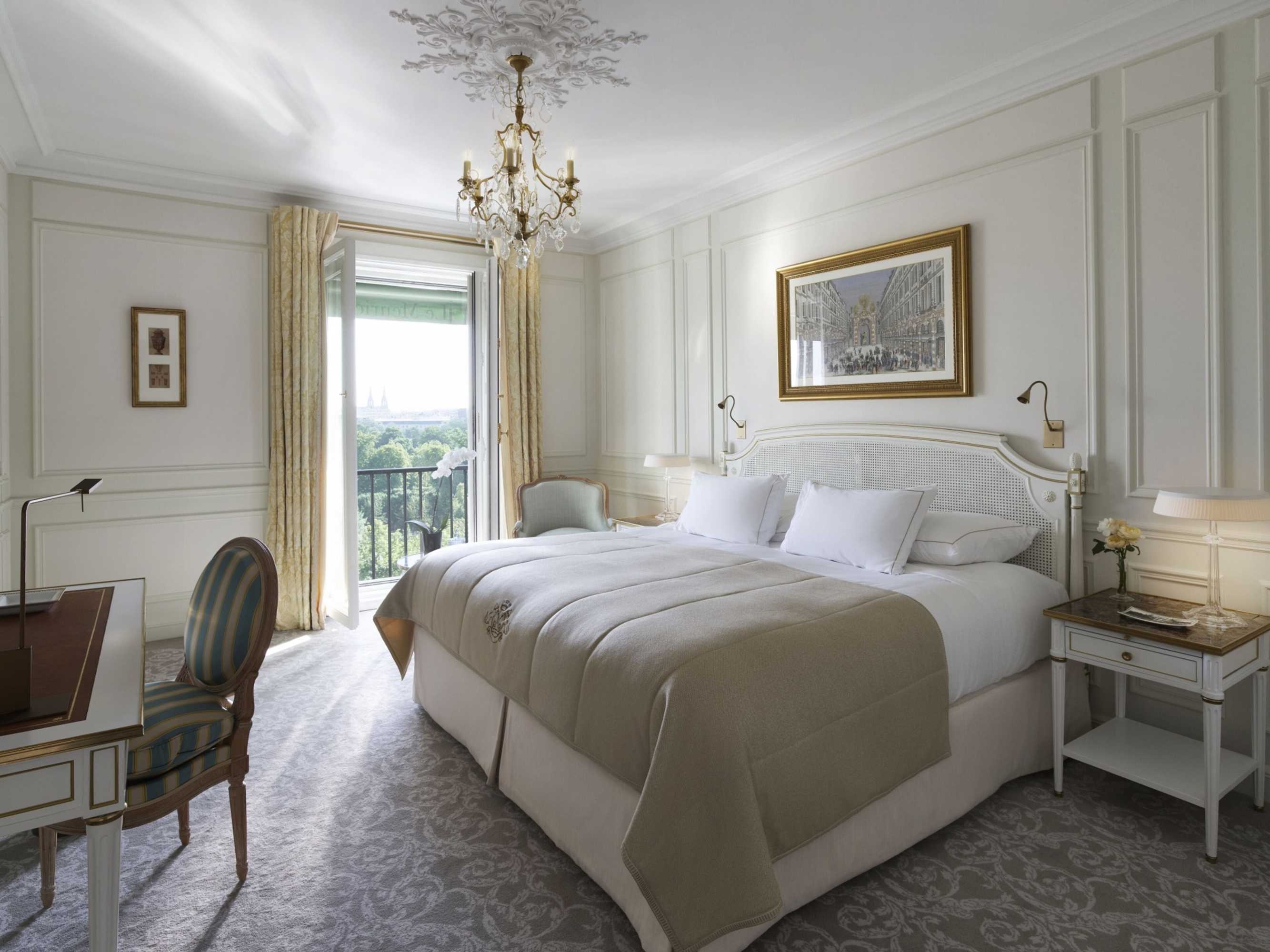 Gift card for Le Meurice - Dorchester Collection Gift card for Le Meurice - Dorchester Collection