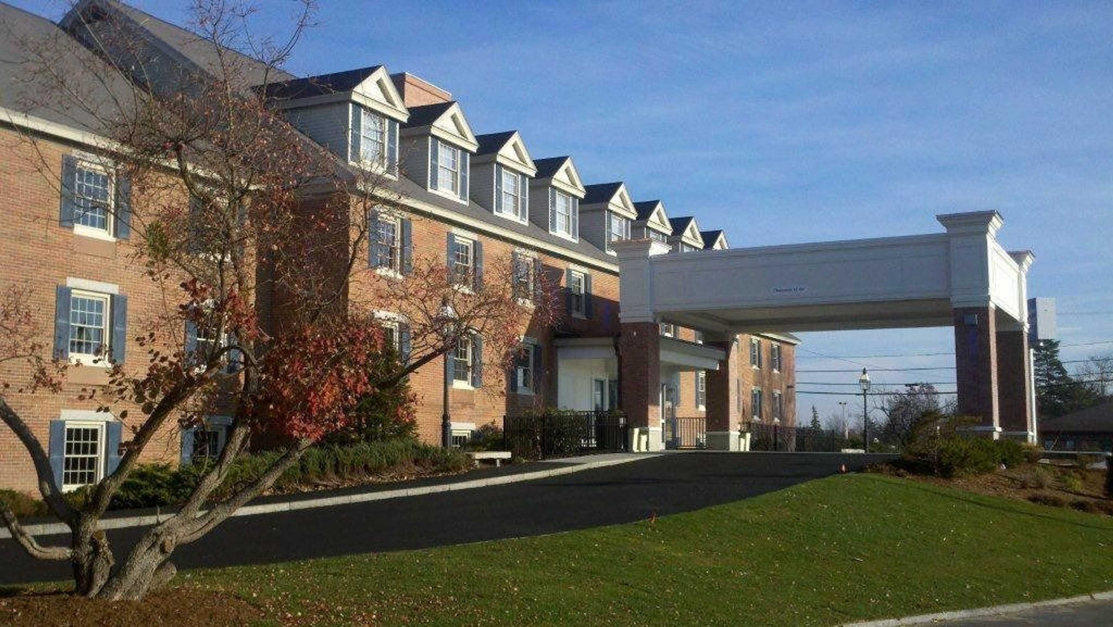 Gift card for Holiday Inn Express & Suites Merrimack by Ihg Gift card for Holiday Inn Express & Suites Merrimack by Ihg