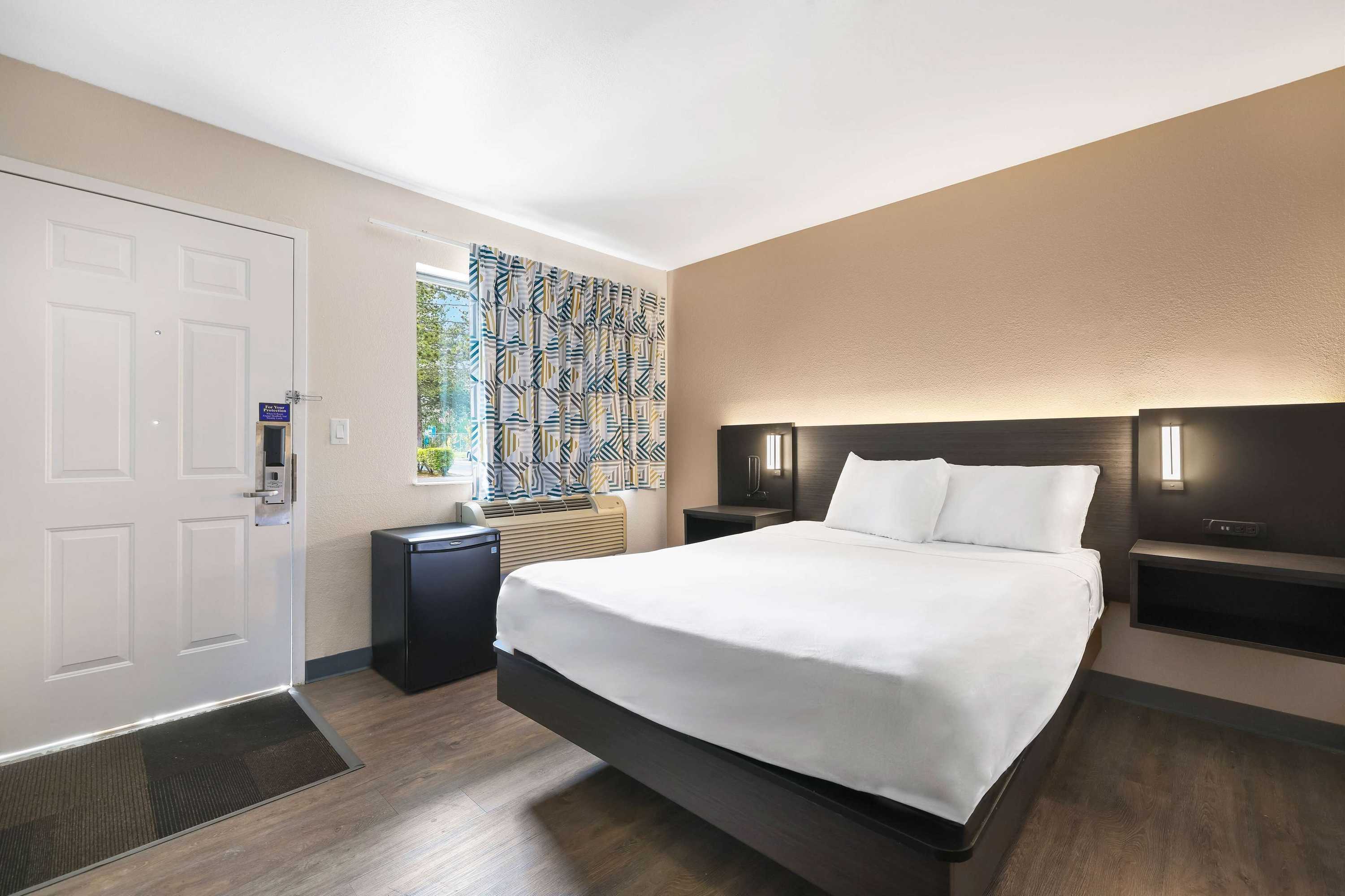 Gift card for Motel 6 Kirkland, WA - North Kirkland Gift card for Motel 6 Kirkland, WA - North Kirkland