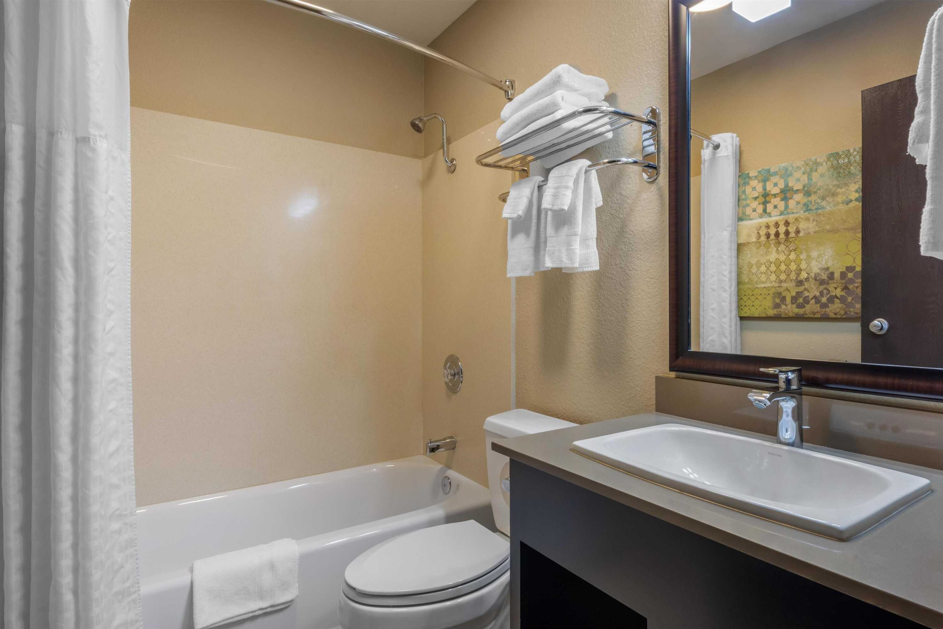 Gift card for Best Western Long Beach Inn Gift card for Best Western Long Beach Inn