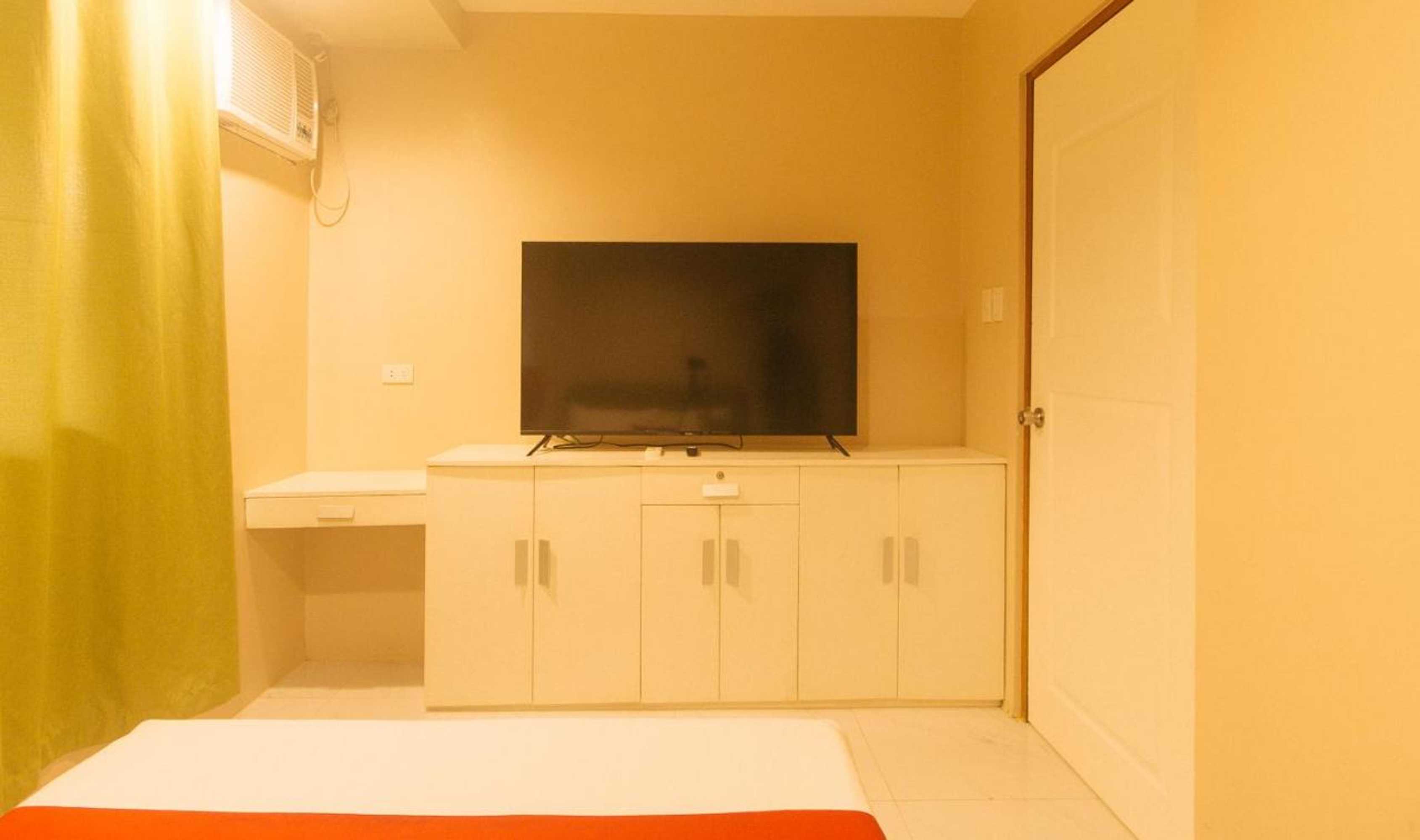 Gift card for Reddoorz @ Benelio Suites Pavia Iloilo