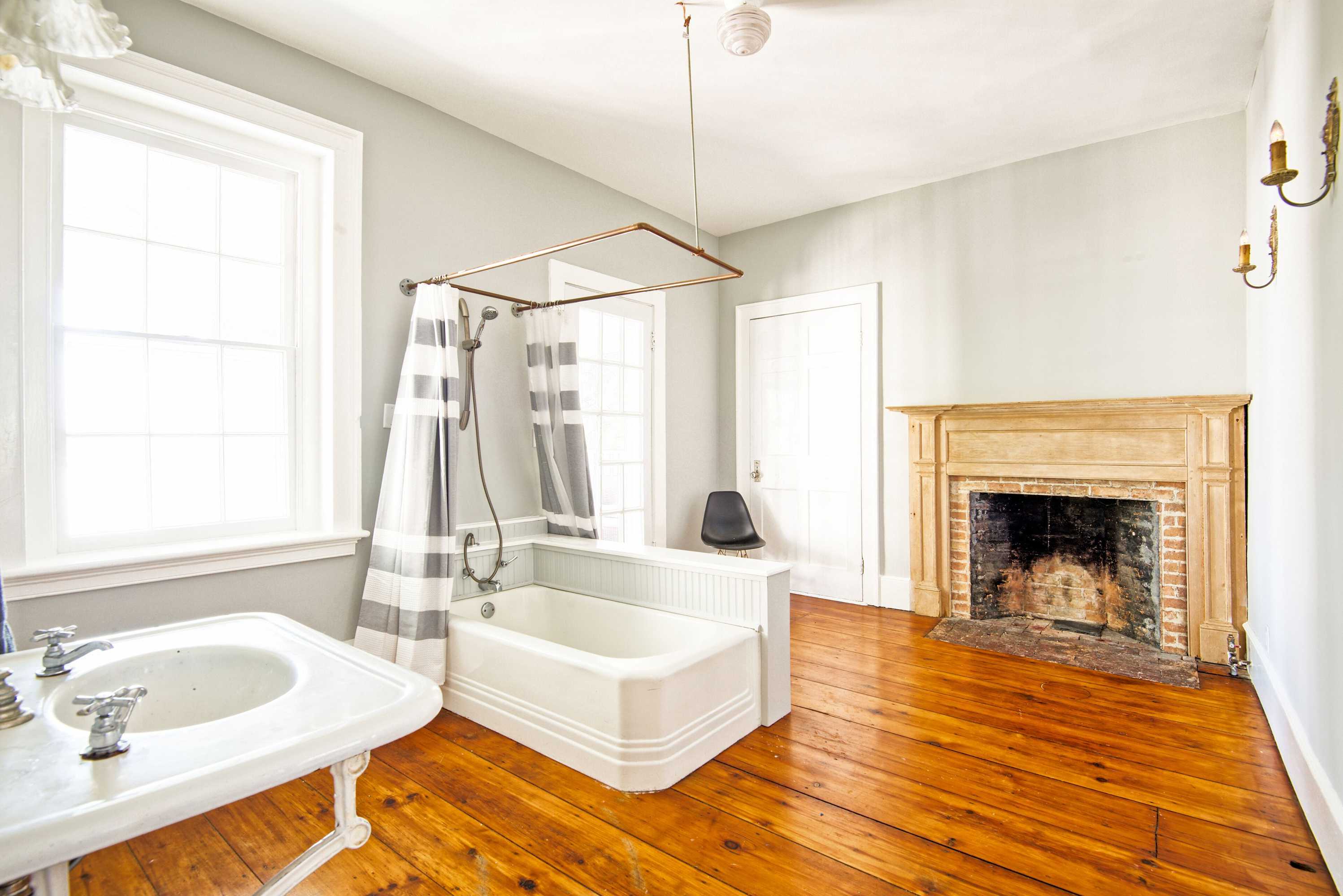 Gift card for Hudson Mariner