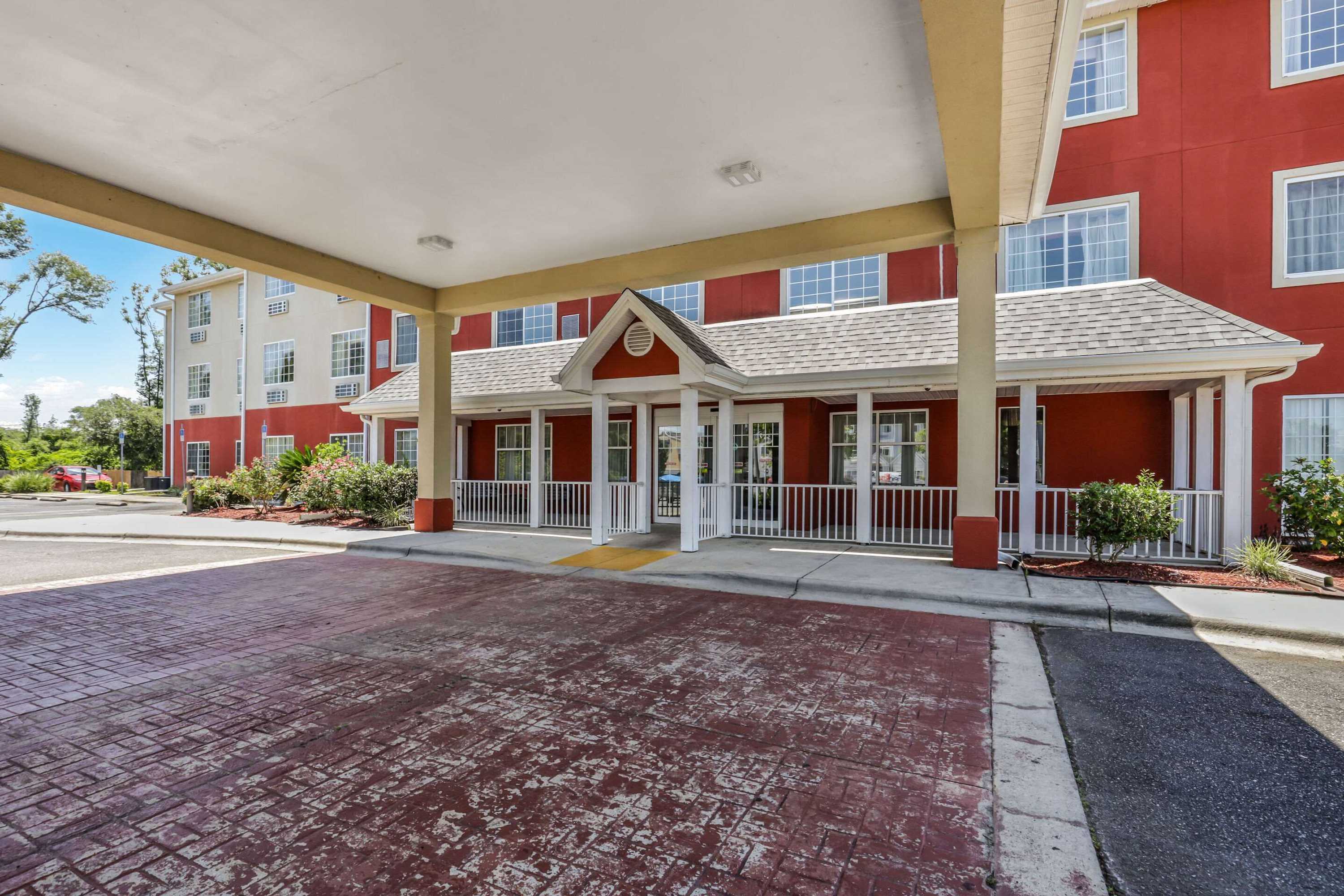 Gift card for Econo Lodge Inn & Suites Gift card for Econo Lodge Inn & Suites