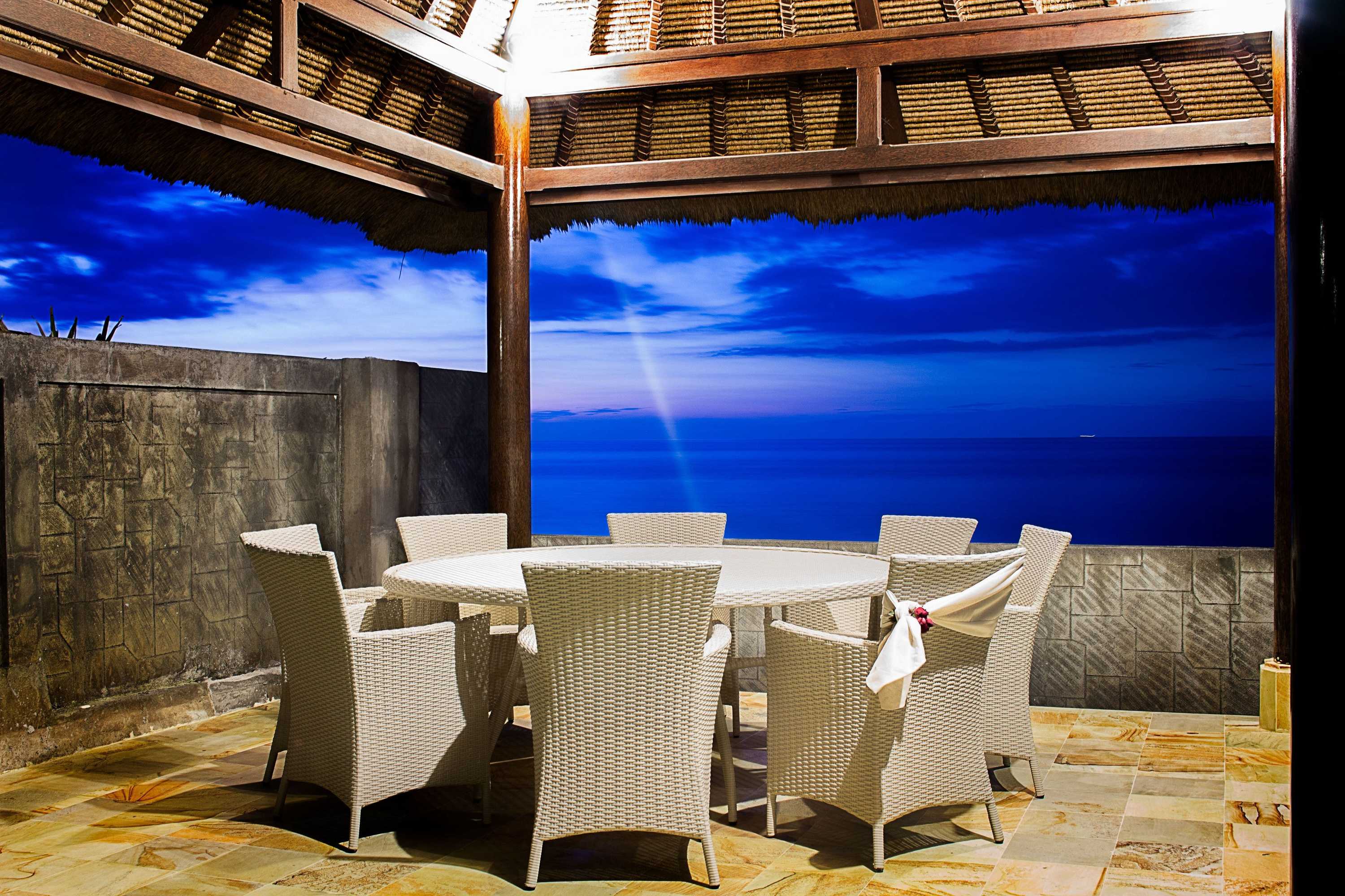Gift card for The Beach Front Villas - North Bali Gift card for The Beach Front Villas - North Bali