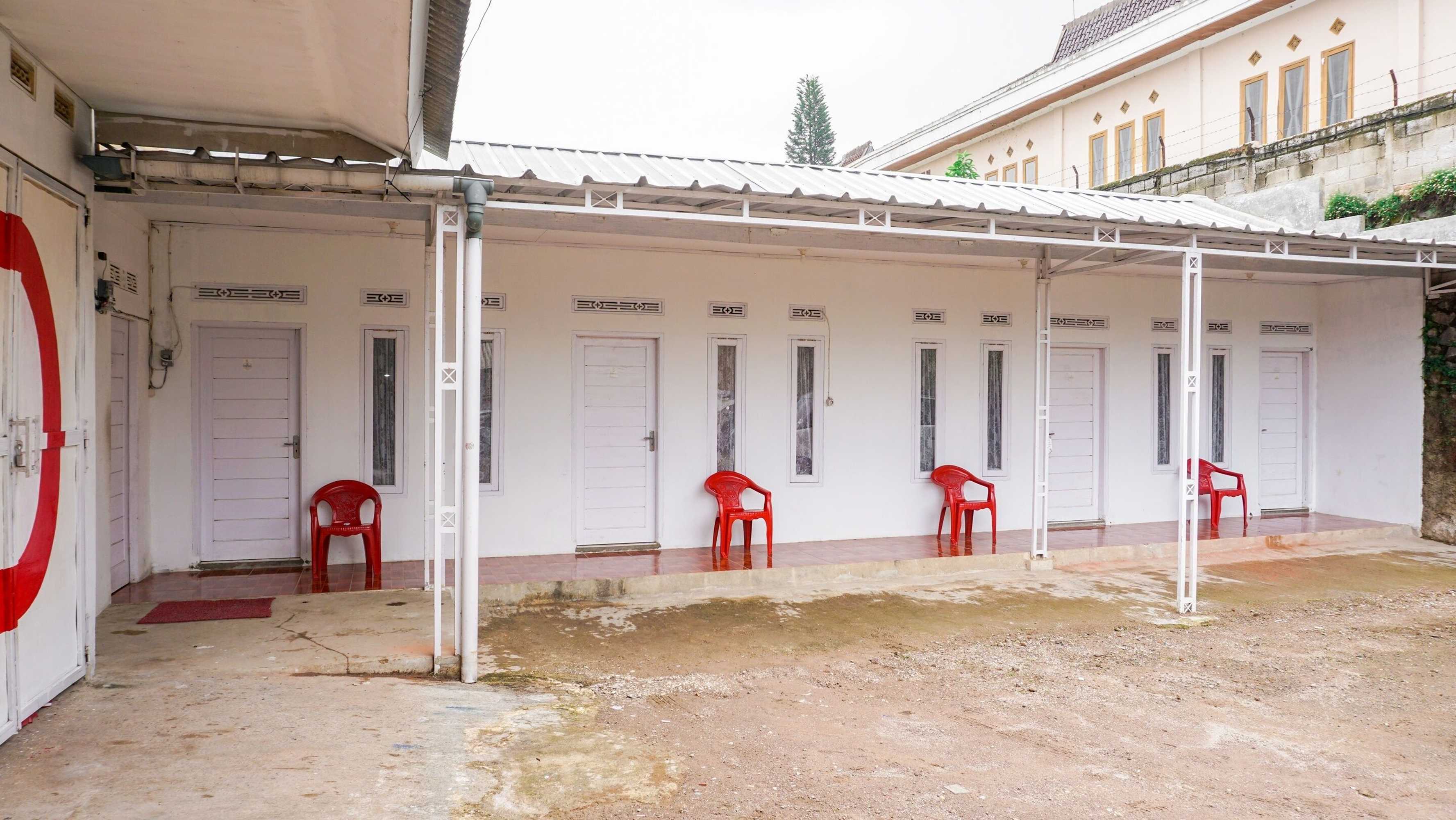 Gift card for Oyo 2369 Cempaka Homestay