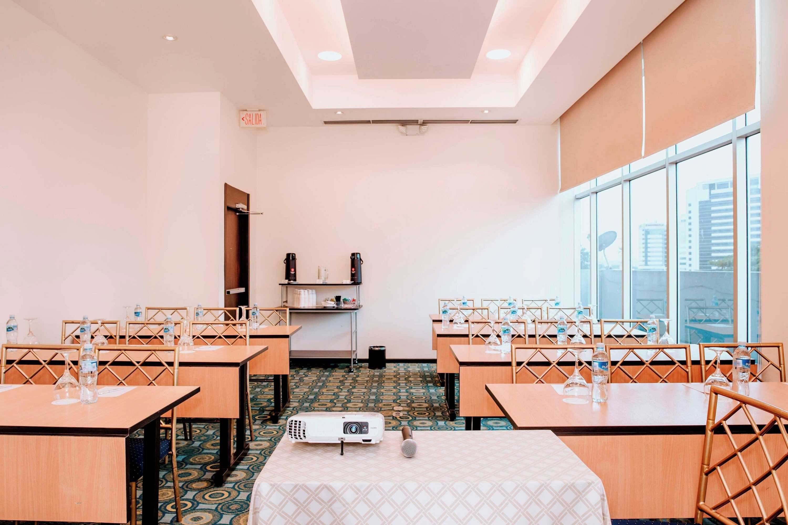 Gift card for Courtyard by Marriott Guayaquil Gift card for Courtyard by Marriott Guayaquil