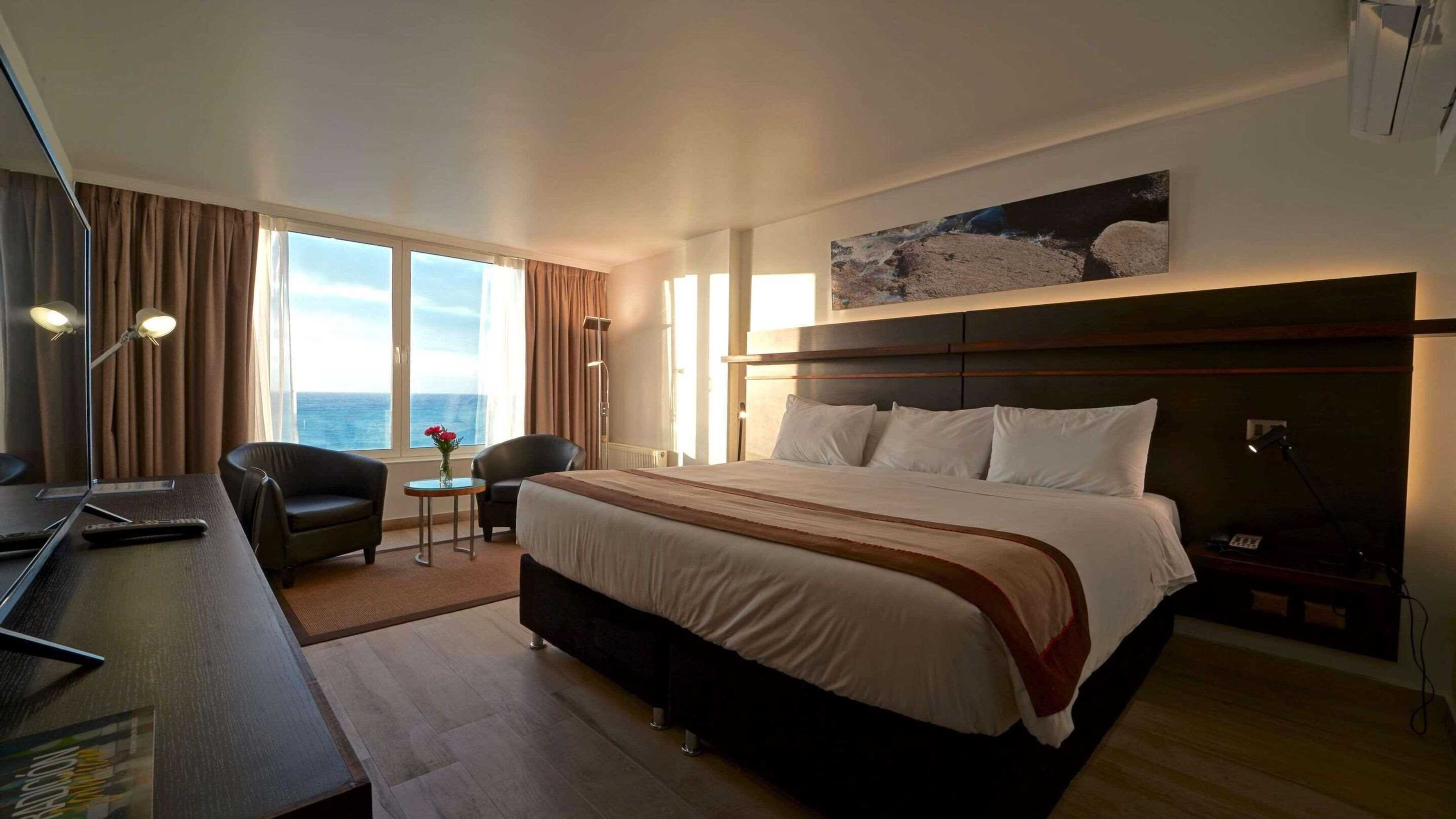 Gift card for Radisson Blu Acqua Hotel & Spa Concon Gift card for Radisson Blu Acqua Hotel & Spa Concon
