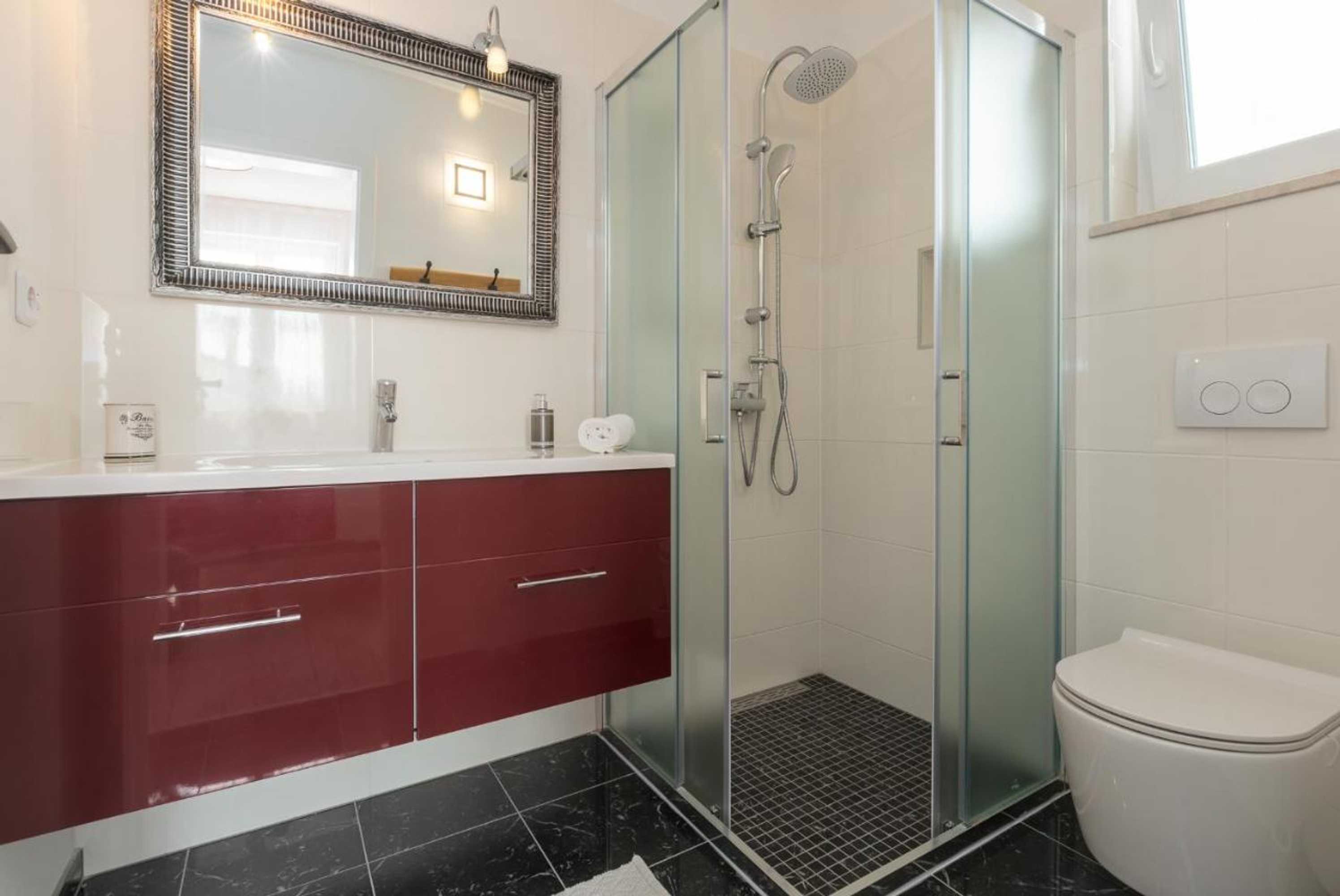 Gift card for Geräumige Villa Deni Mit Pool