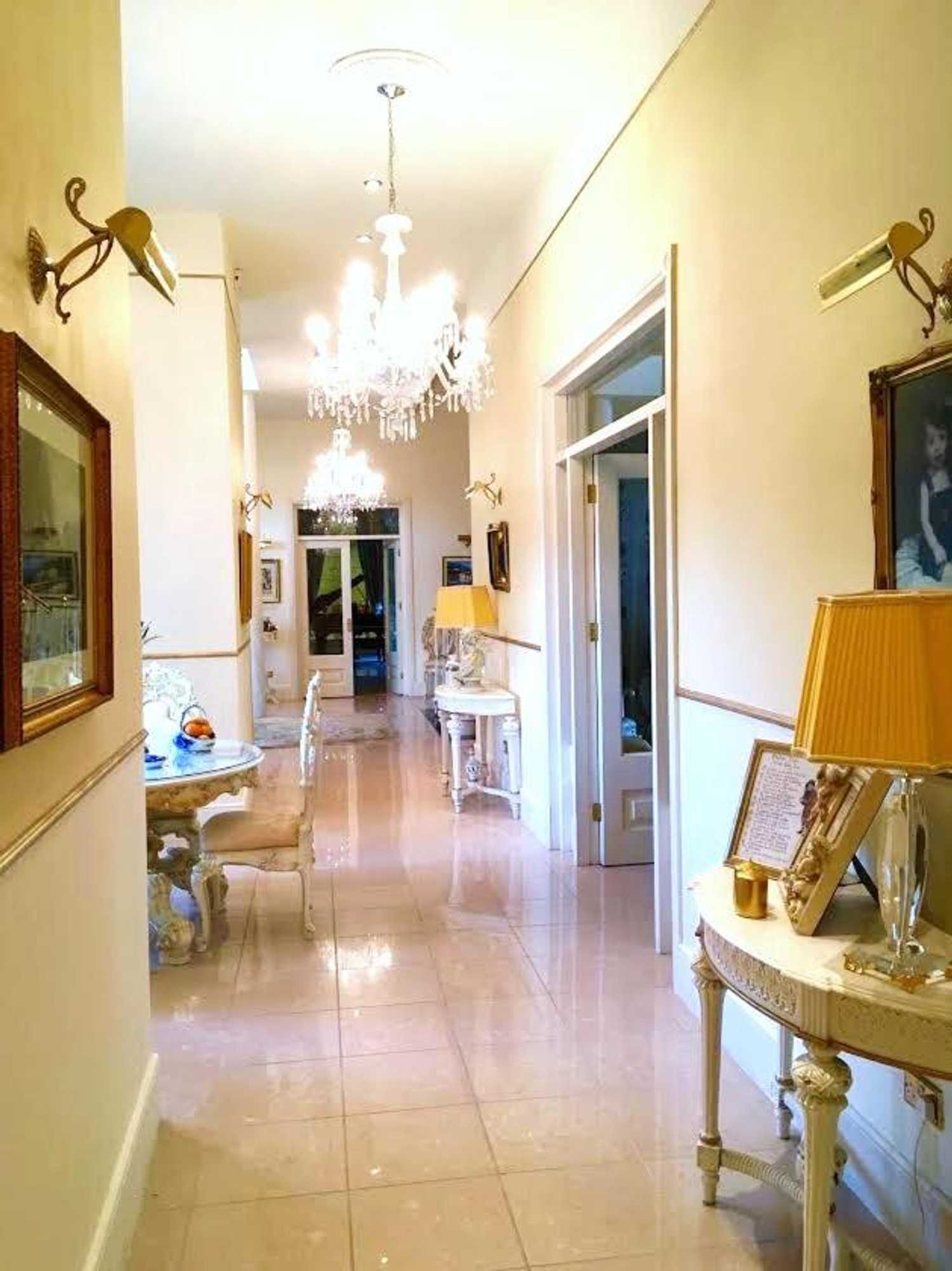 Gift card for Rossmanagher House