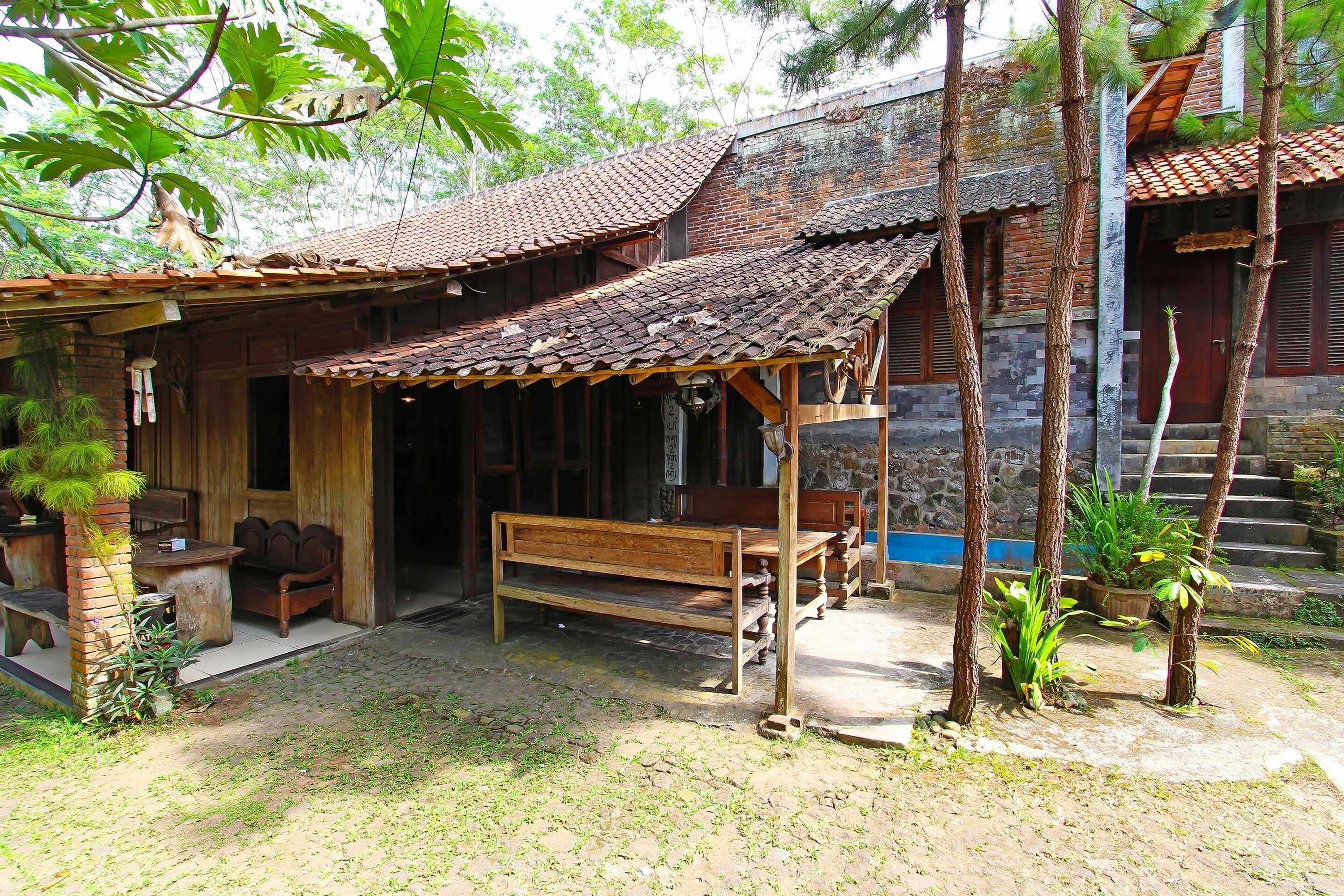 Gift card for Super Oyo 3693 Kopi Klotok Homestay Syariah Gift card for Super Oyo 3693 Kopi Klotok Homestay Syariah