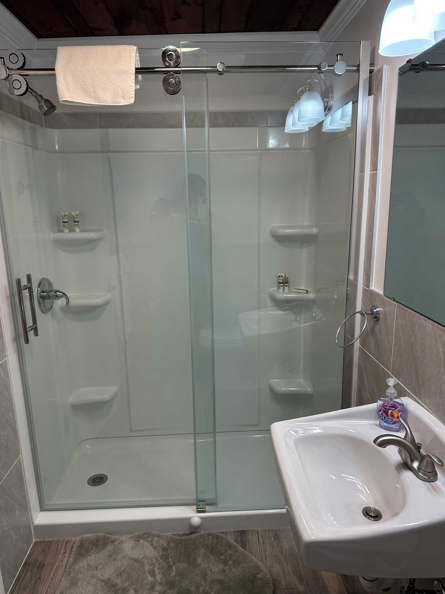 Gift card for New Hope Lodge