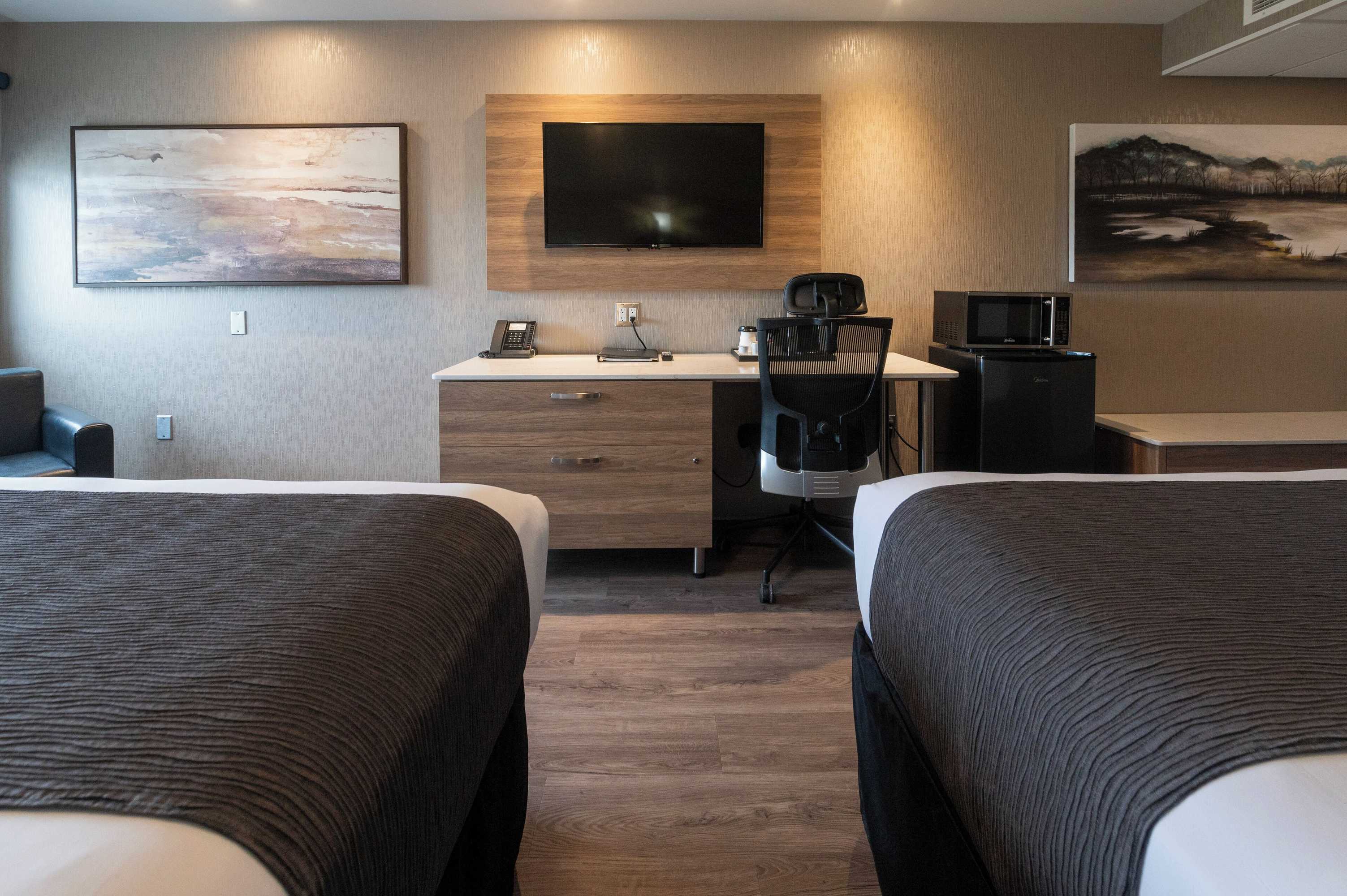 Gift card for Hotel & Suites Le Dauphin Quebec Gift card for Hotel & Suites Le Dauphin Quebec