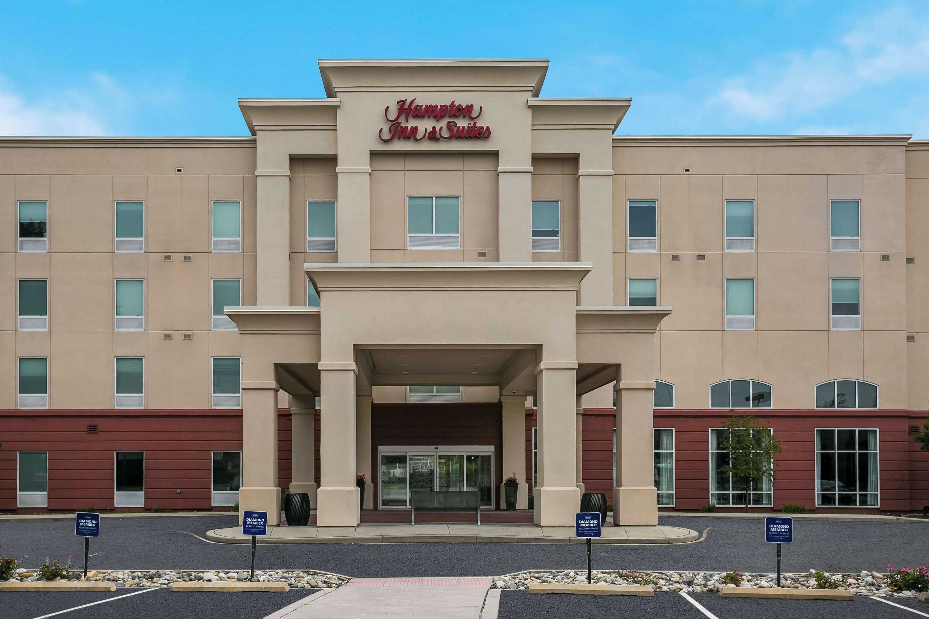 Gift card for Hampton Inn & Suites Wilmington Christiana Gift card for Hampton Inn & Suites Wilmington Christiana