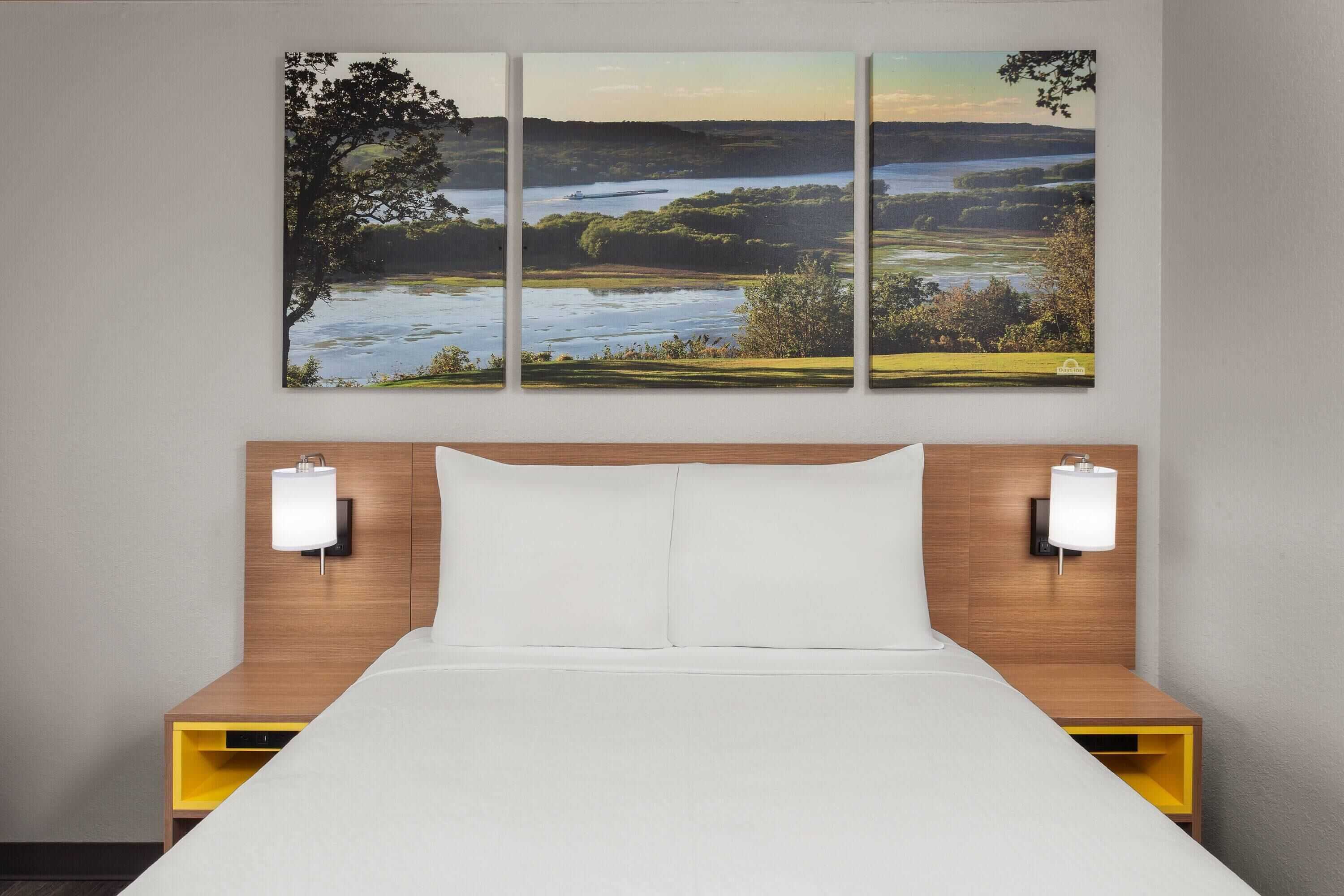 Gift card for Days Inn & Suites by Wyndham Kaukauna WI