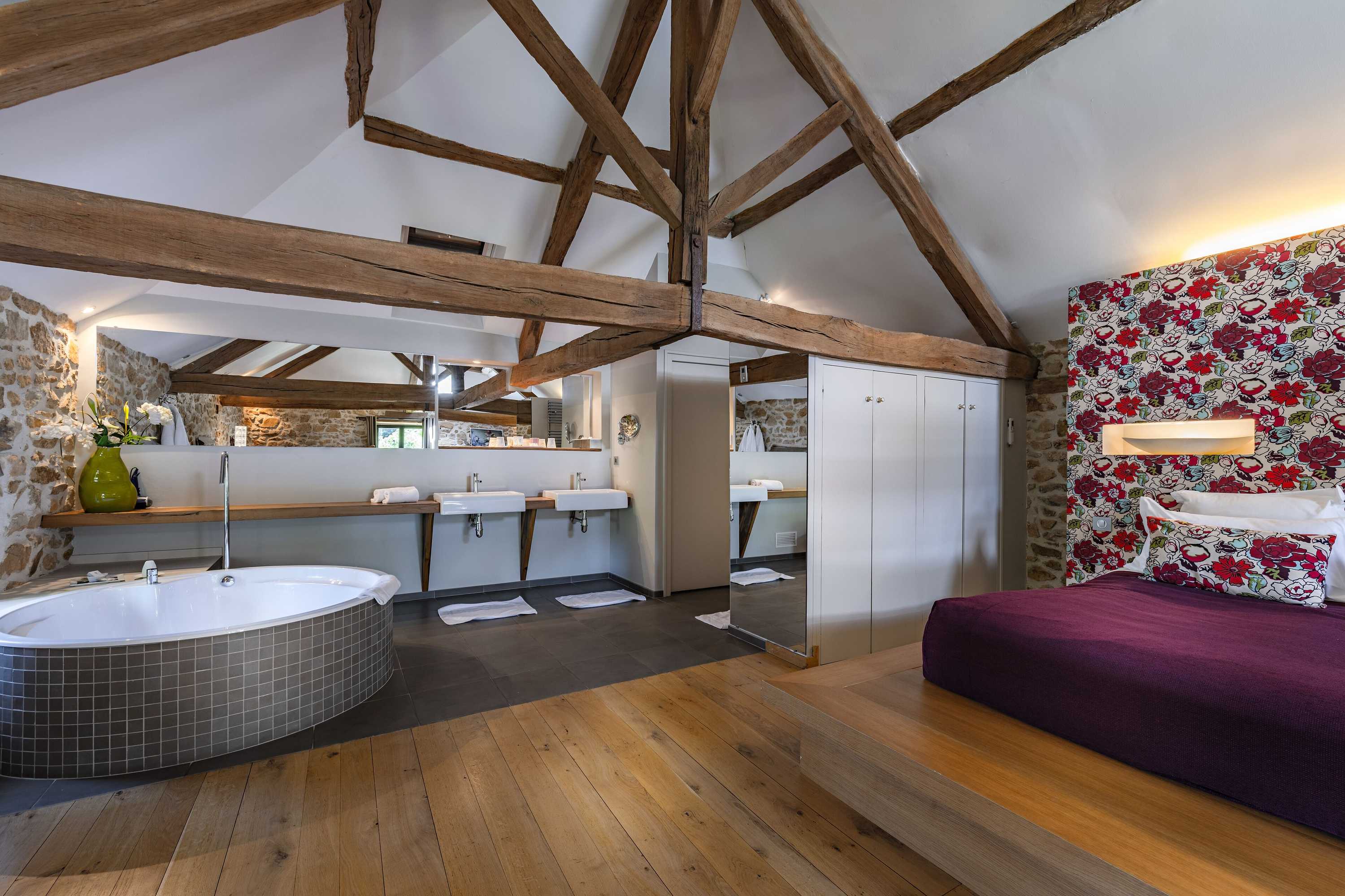 Gift card for La Chapelle Saint - Martin Relais & Chateaux Gift card for La Chapelle Saint - Martin Relais & Chateaux