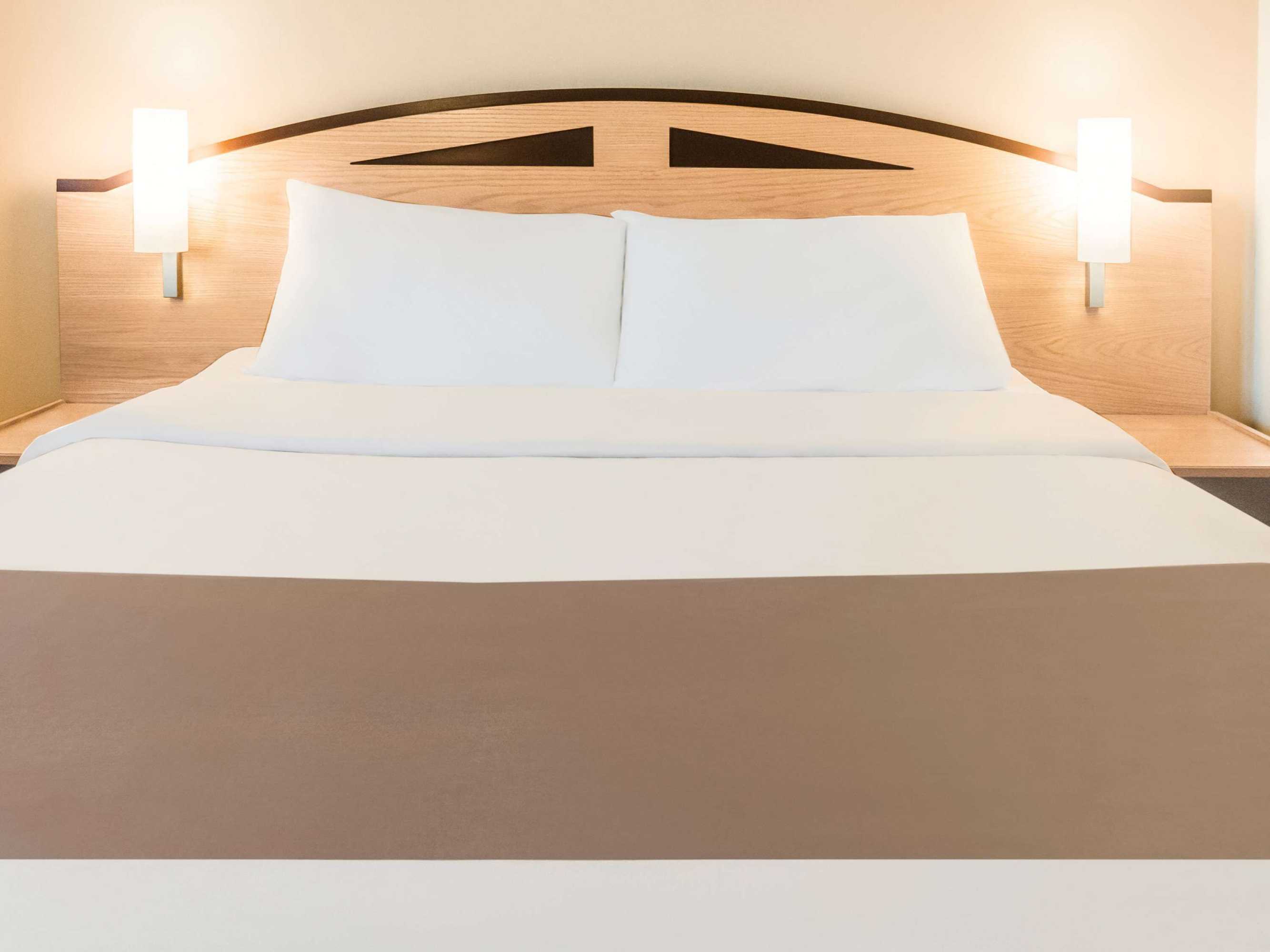 Gift card for Ibis Rotherham East – (m18 - M1) Gift card for Ibis Rotherham East – (m18 - M1)