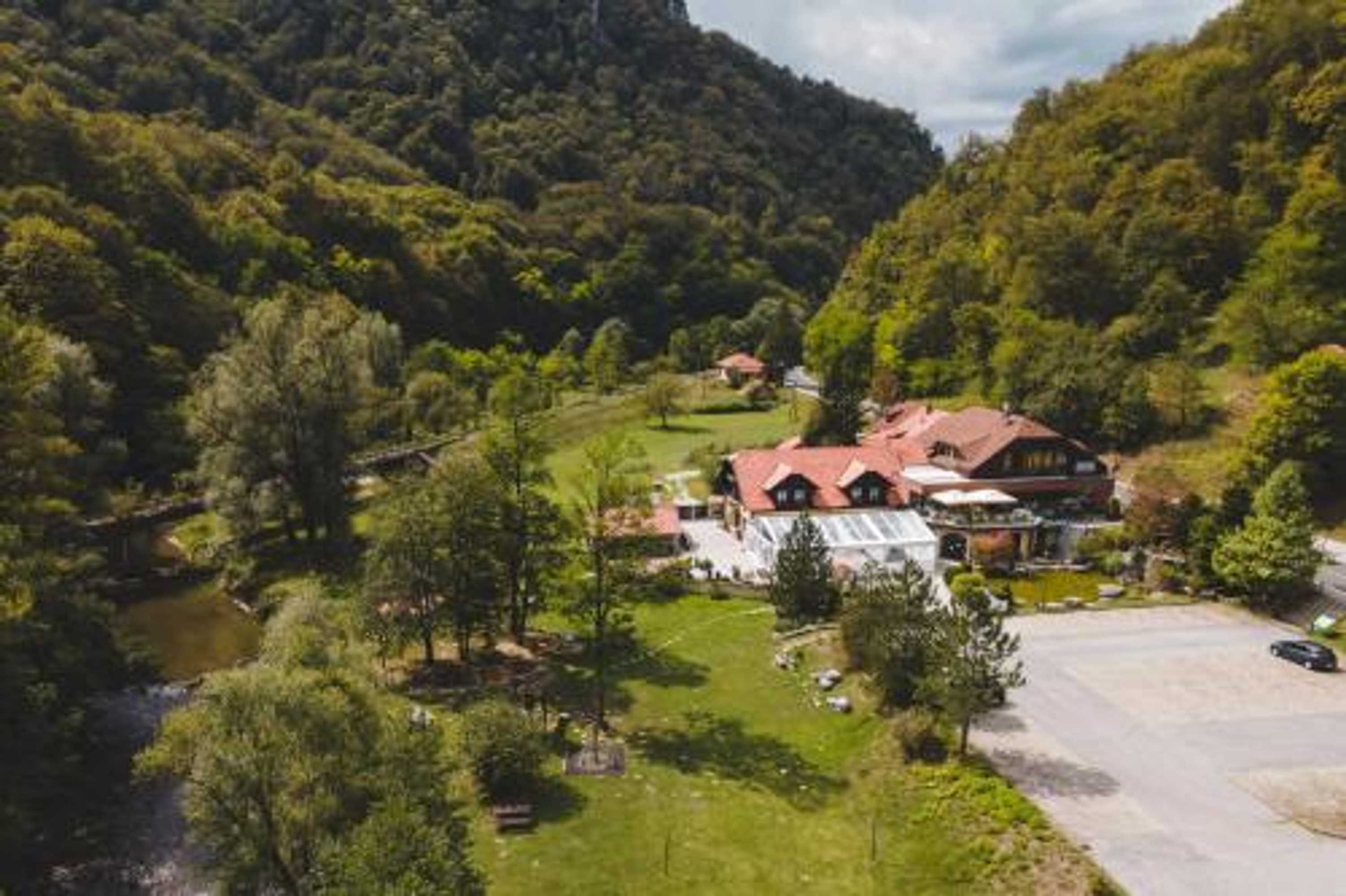 Gift card for Guesthouse Villa Zelenjak Ventek Gift card for Guesthouse Villa Zelenjak Ventek