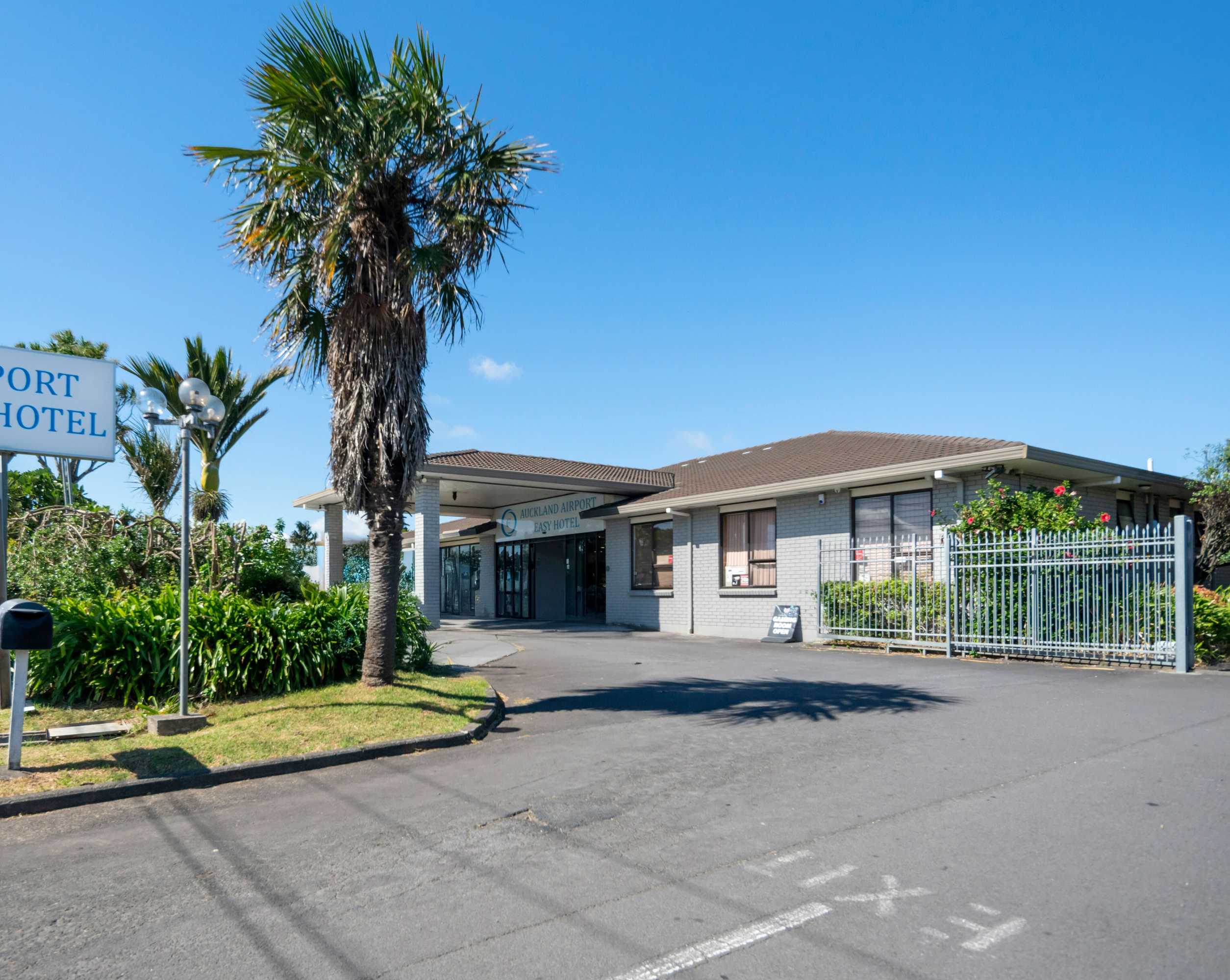 Gift card for Auckland Airport Easy Hotel Gift card for Auckland Airport Easy Hotel
