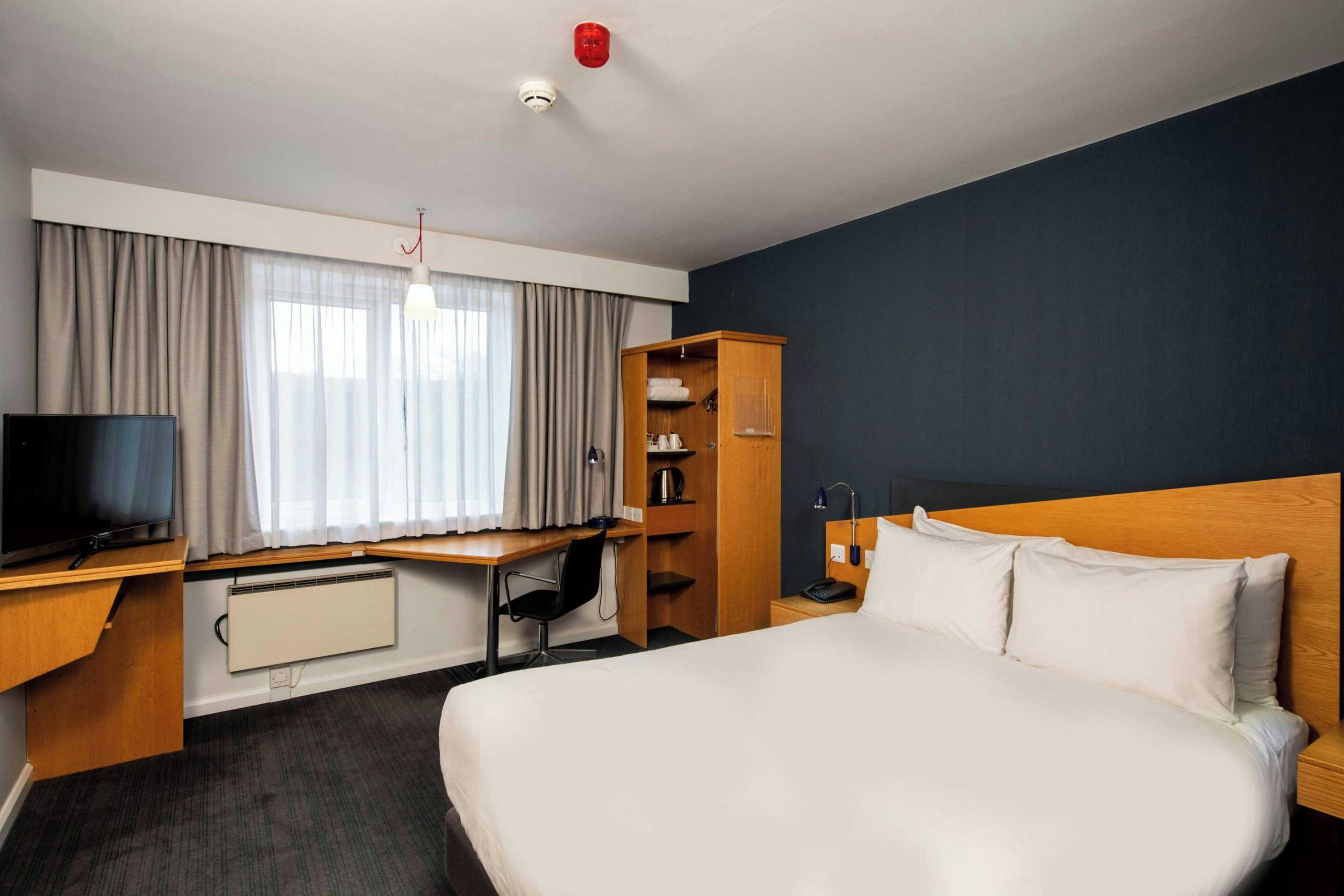 Gift card for Holiday Inn Express Stoke On Trent by Ihg Gift card for Holiday Inn Express Stoke On Trent by Ihg