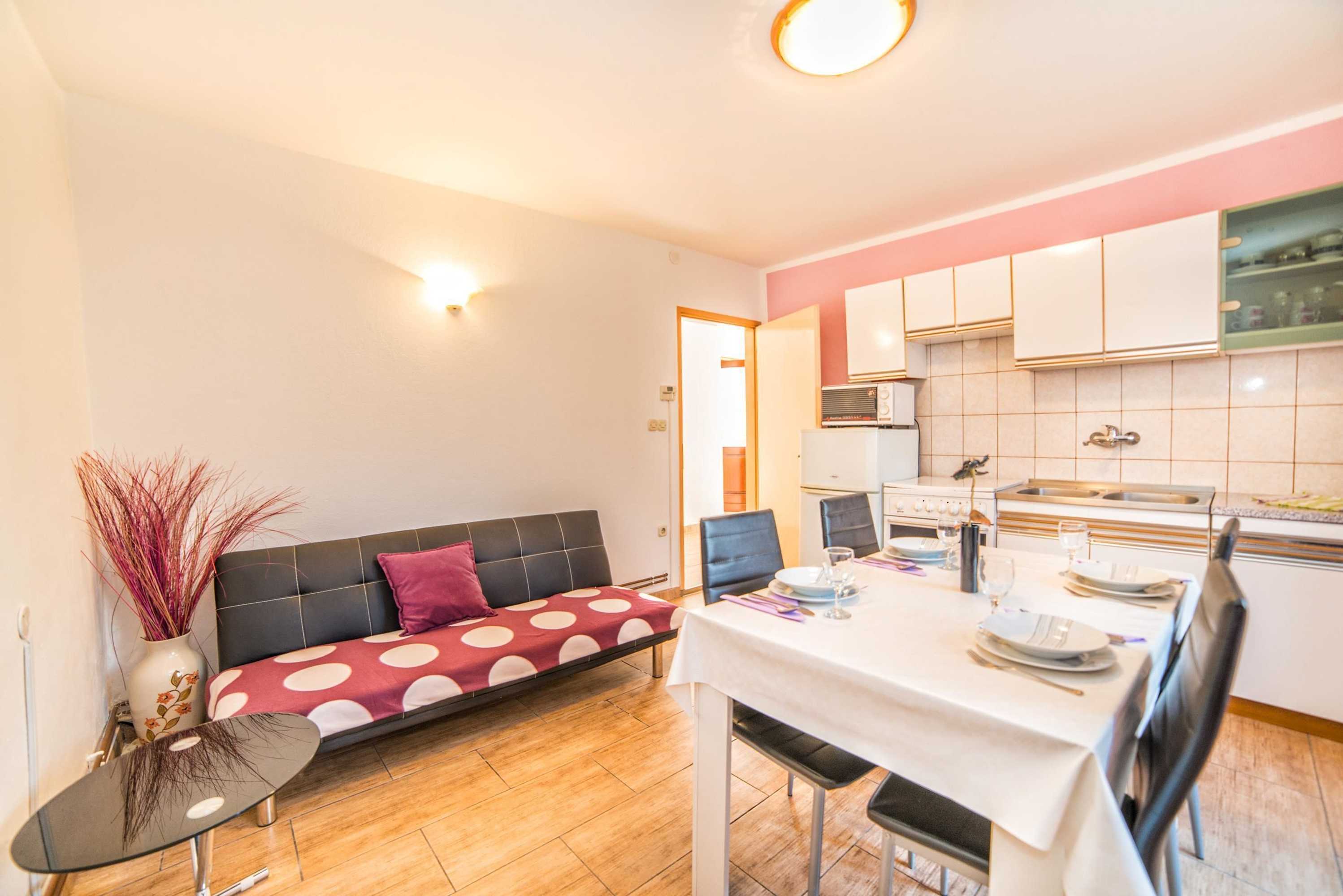 Gift card for Holiday House Valter