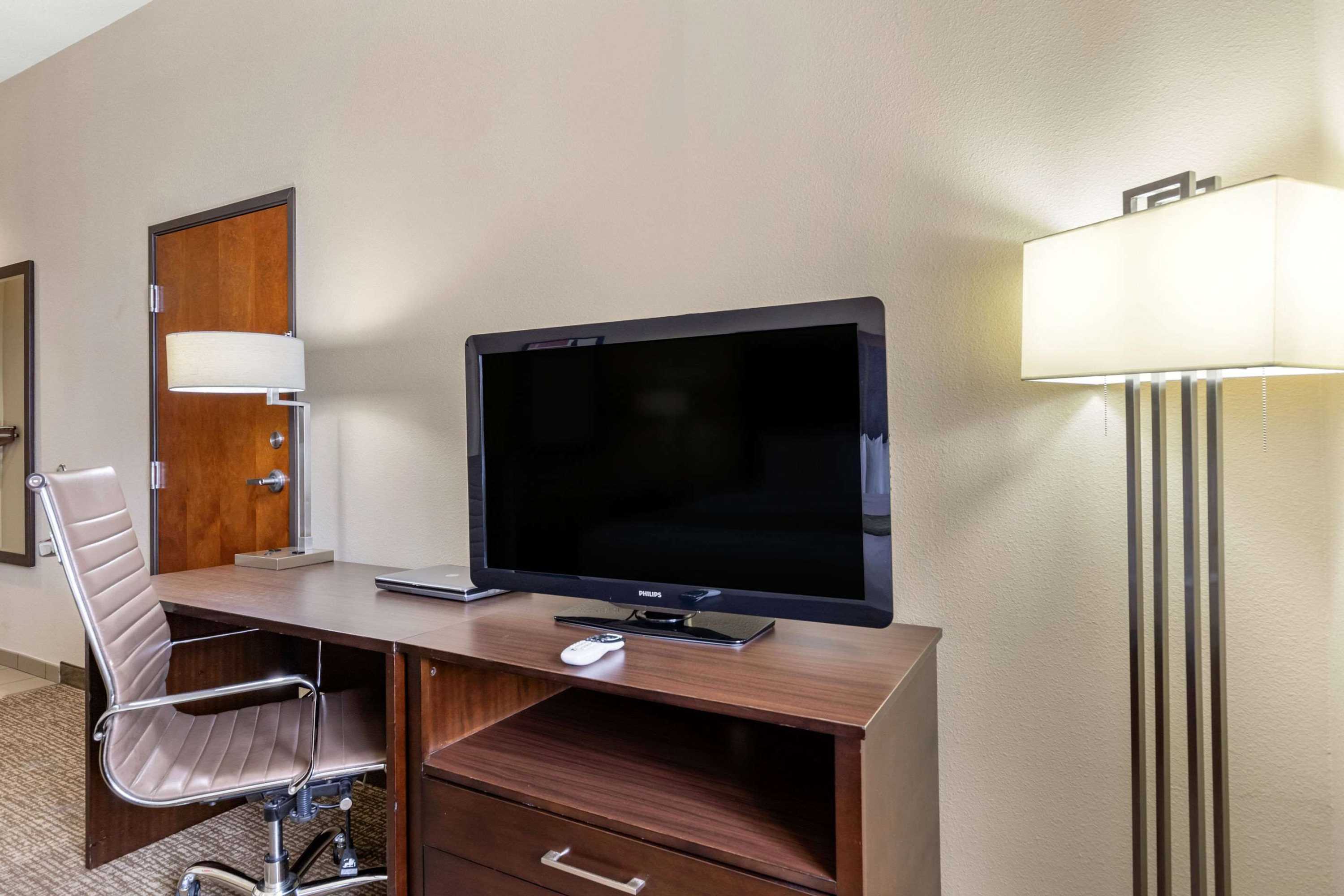 Gift card for Comfort Inn & Suites Lakeside Gift card for Comfort Inn & Suites Lakeside