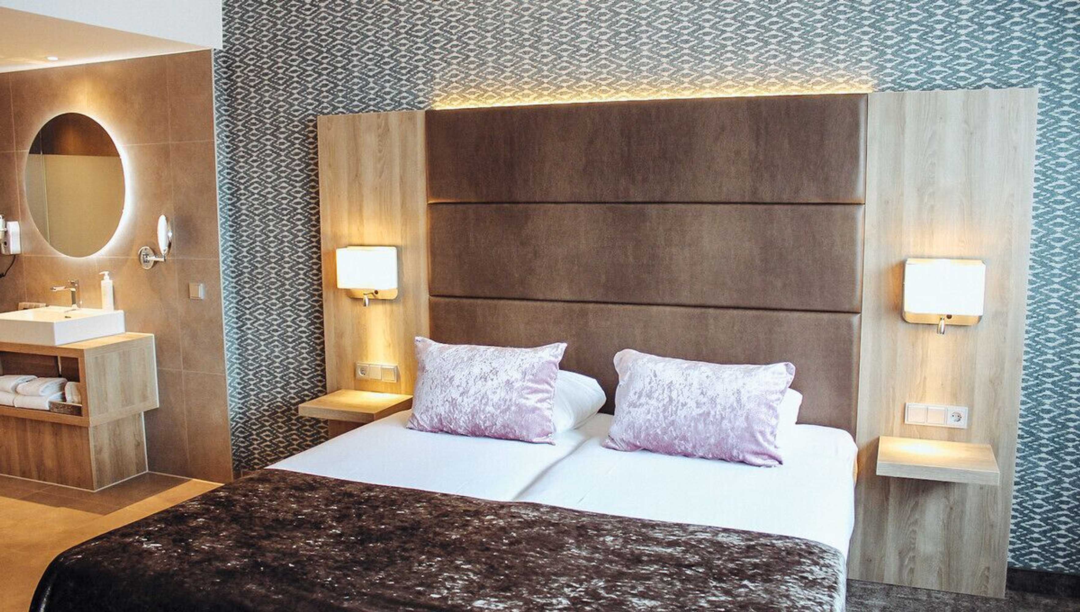 Gift card for Van Der Valk Hotel Breda Gift card for Van Der Valk Hotel Breda