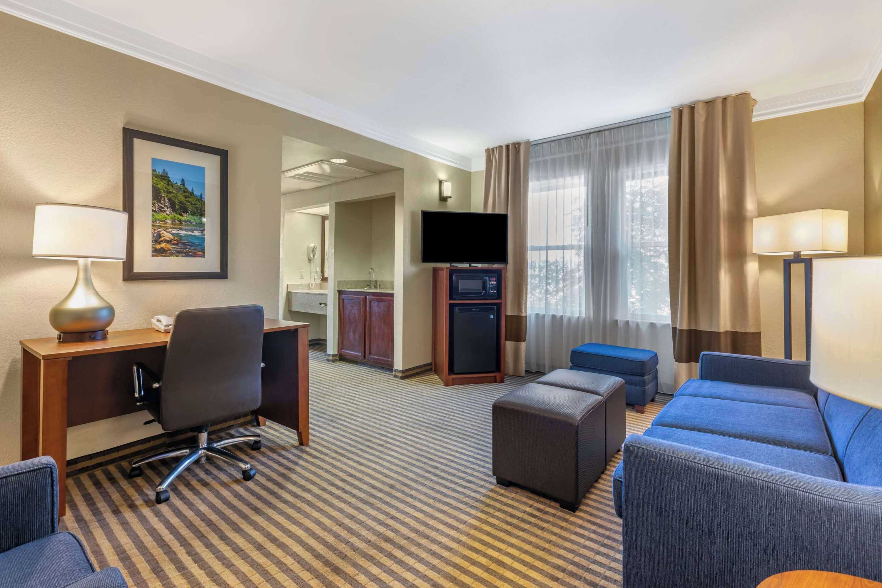 Gift card for Comfort Suites Visalia - Convention Center Gift card for Comfort Suites Visalia - Convention Center