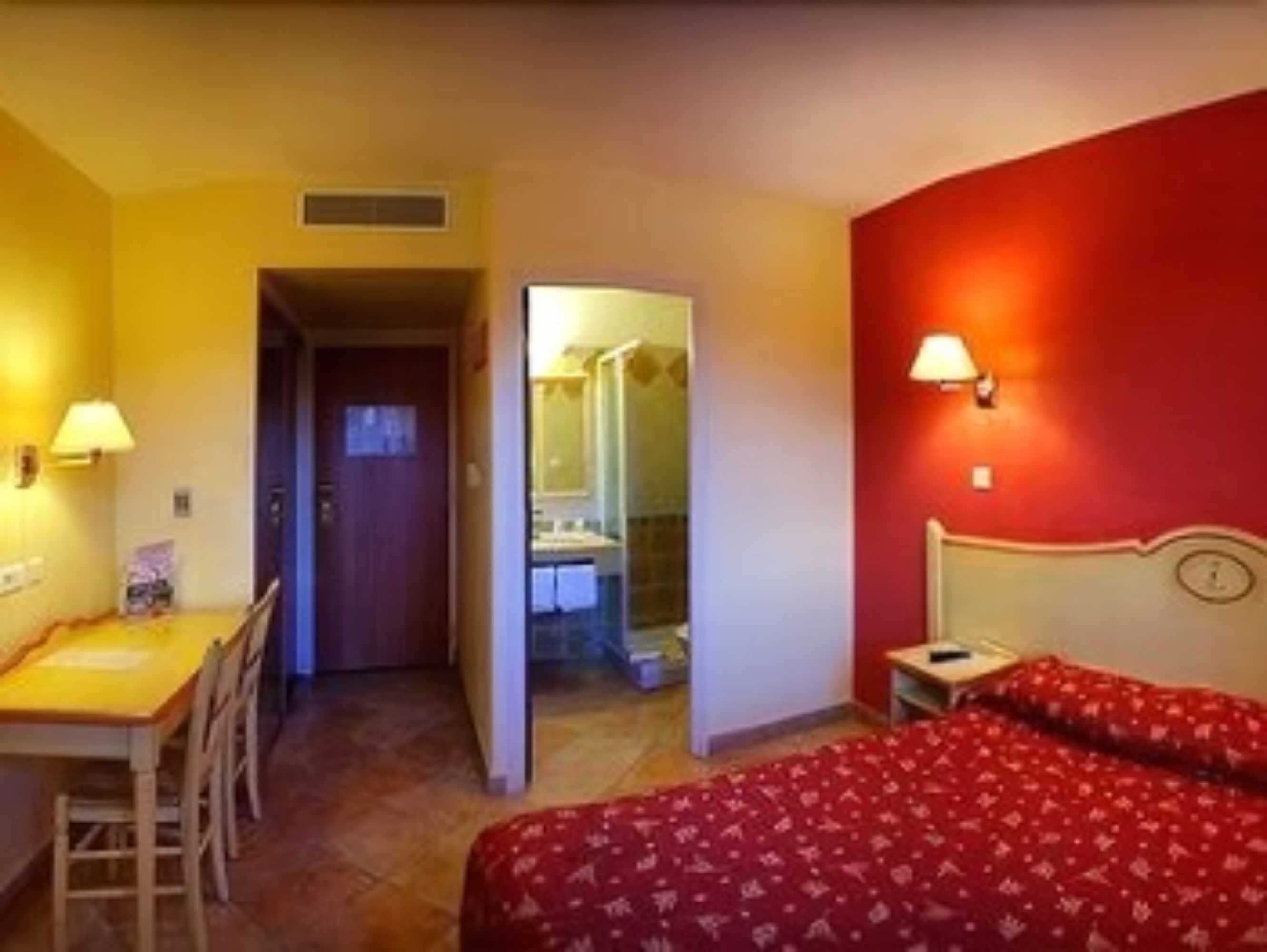 Gift card for Logis Hotel & Restaurant L'etape Bouc Bel Air - Gardanne Gift card for Logis Hotel & Restaurant L'etape Bouc Bel Air - Gardanne