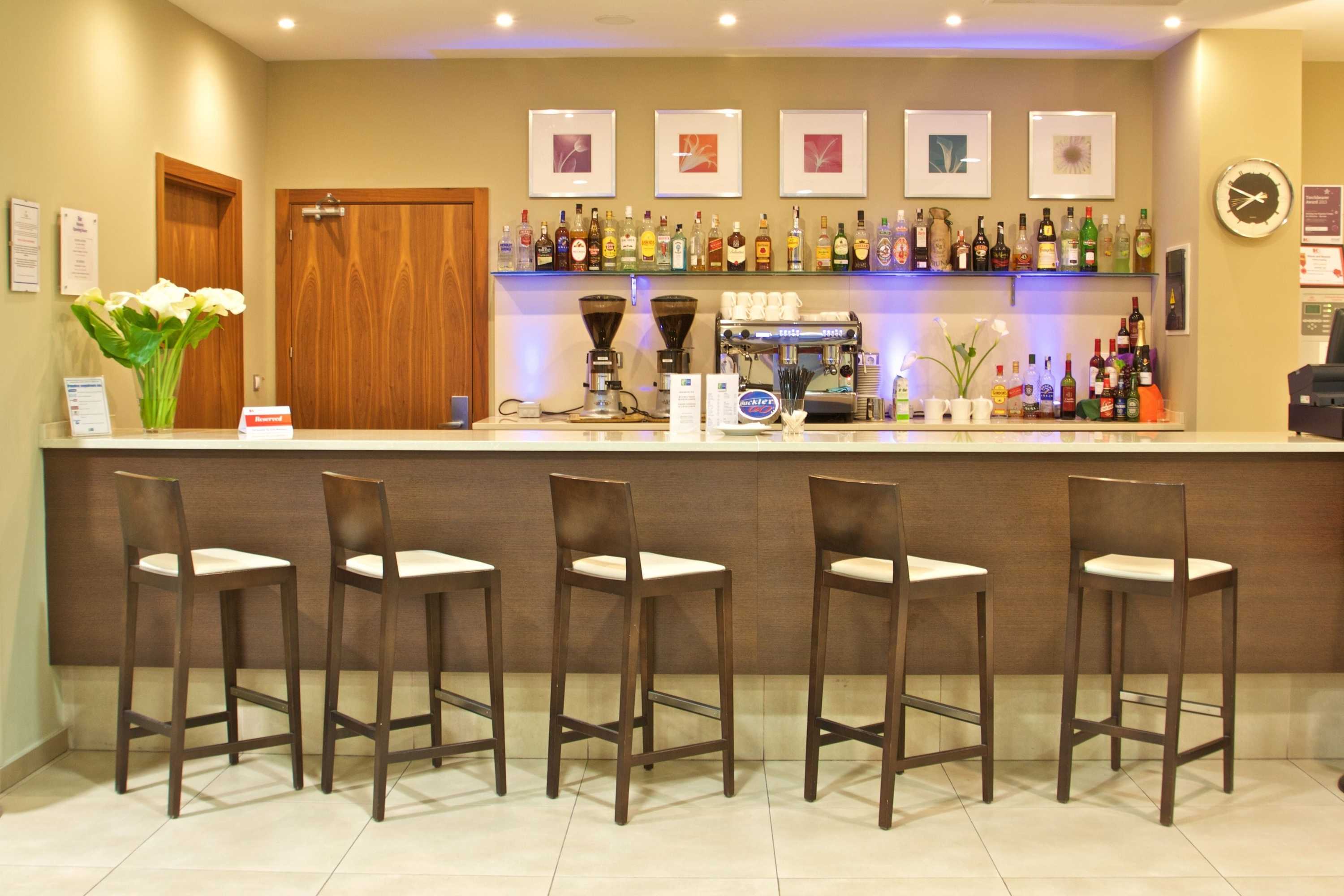 Gift card for Holiday Inn Express Campo De Gibraltar - Barrios by Ihg Gift card for Holiday Inn Express Campo De Gibraltar - Barrios by Ihg