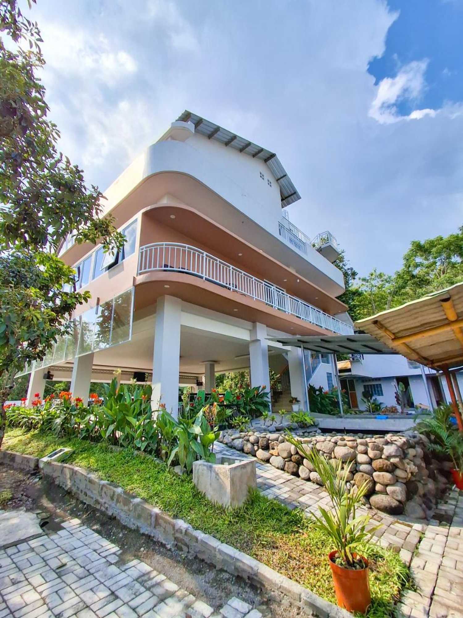 Gift card for Nida Rooms Sleman Museum Ulen Sentalu at Hotel Kana