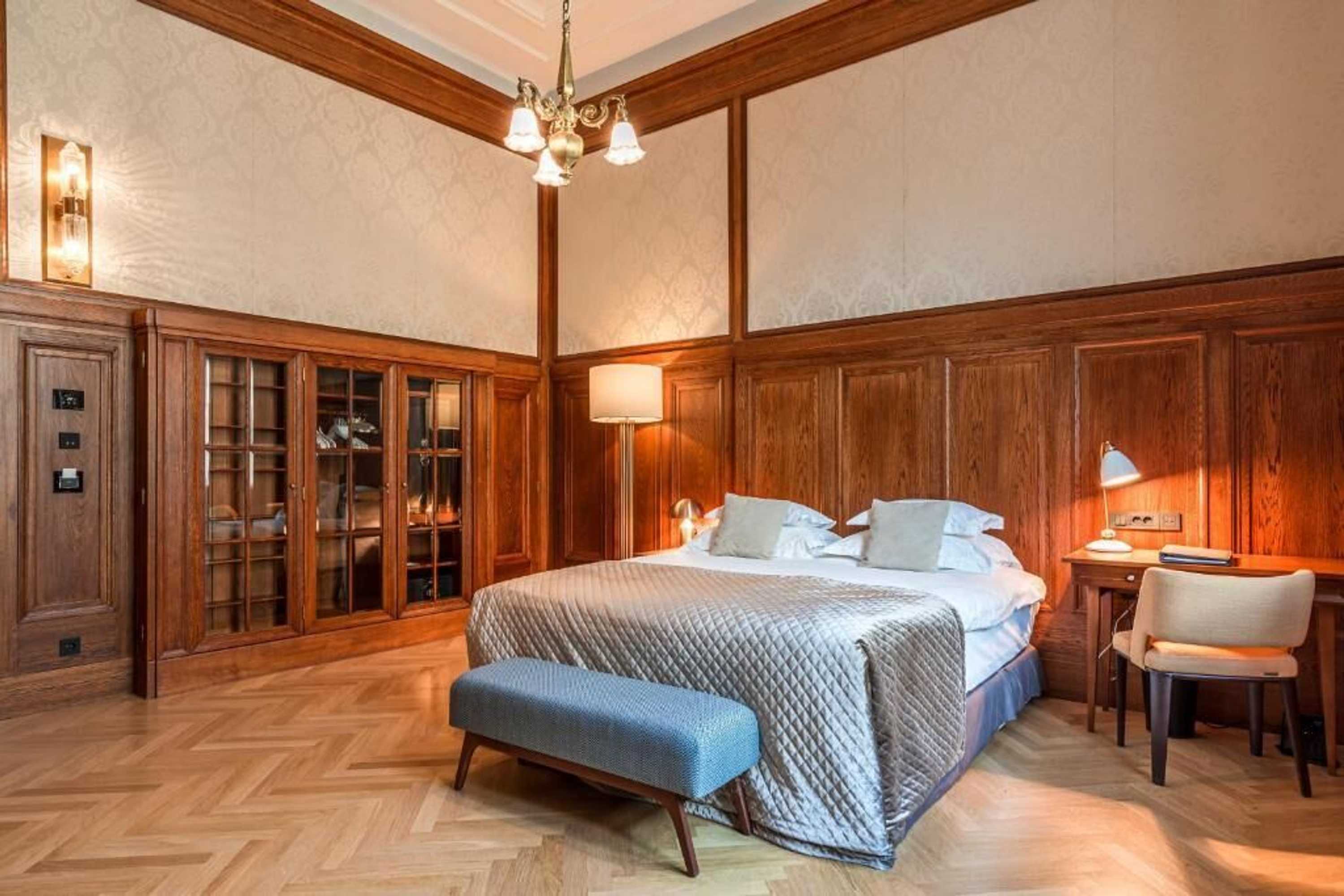 Gift card for Hotel Capital