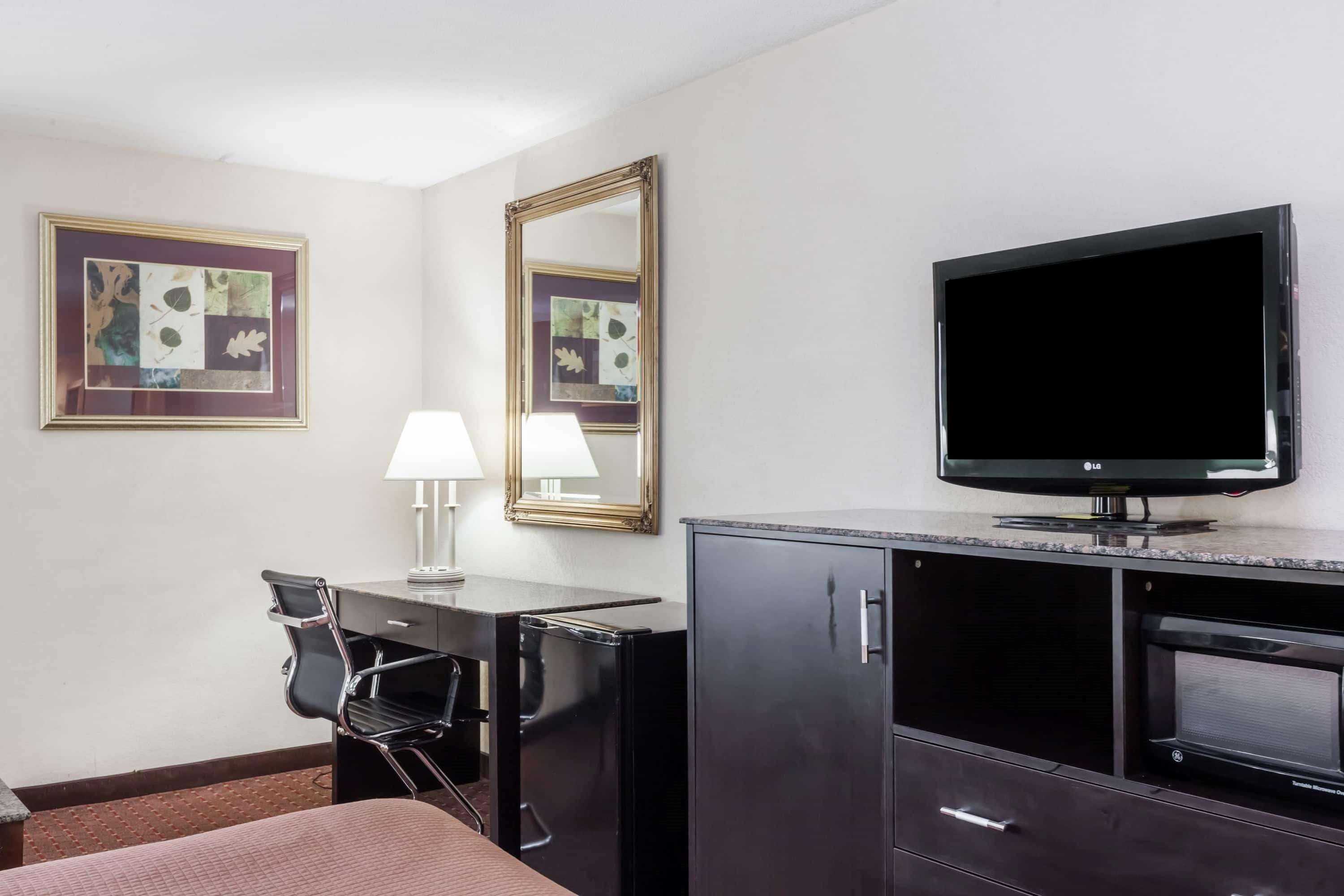 Gift card for Howard Johnson Hotel by Wyndham Newark Airport Gift card for Howard Johnson Hotel by Wyndham Newark Airport