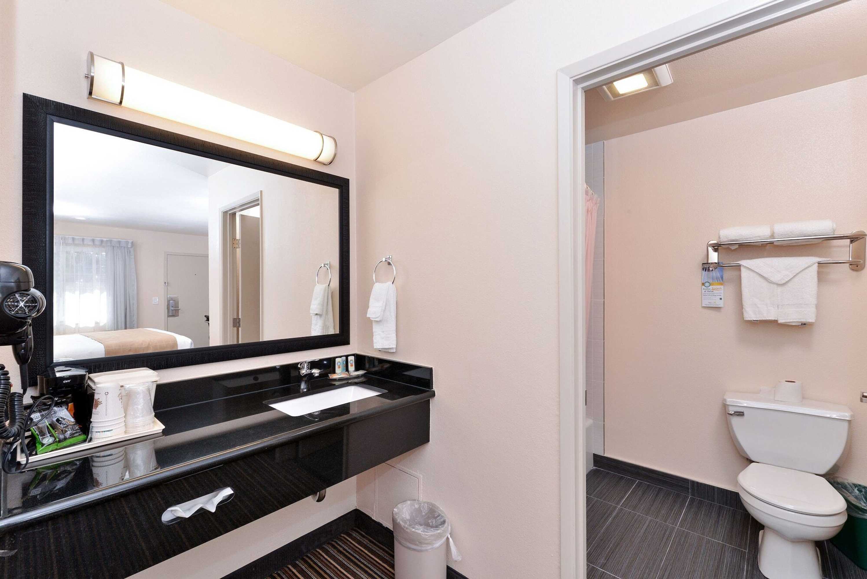 Gift card for Motel 6 Martinez, Ca