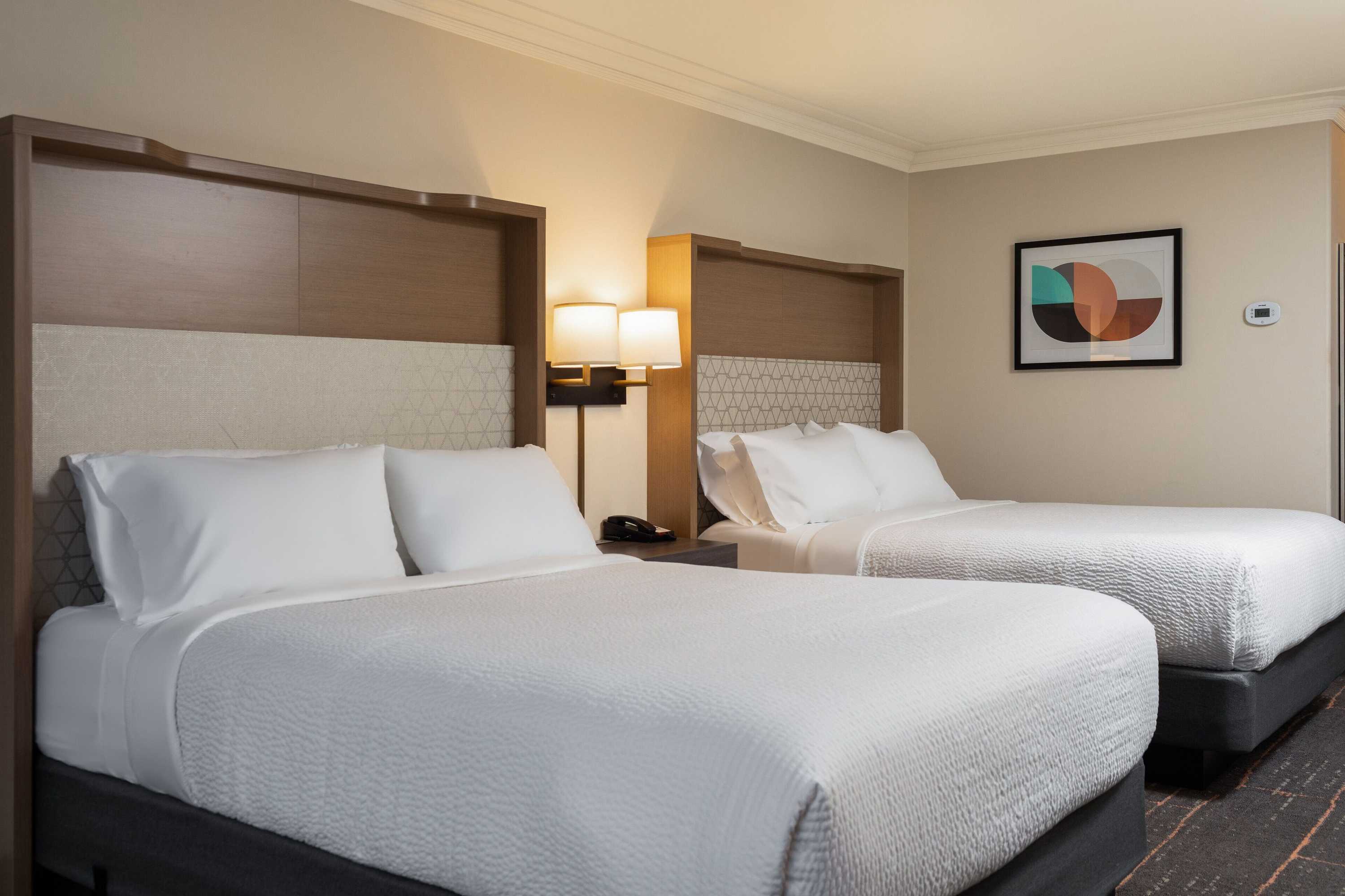 Gift card for Holiday Inn Victoria Elk Lake by Ihg Gift card for Holiday Inn Victoria Elk Lake by Ihg
