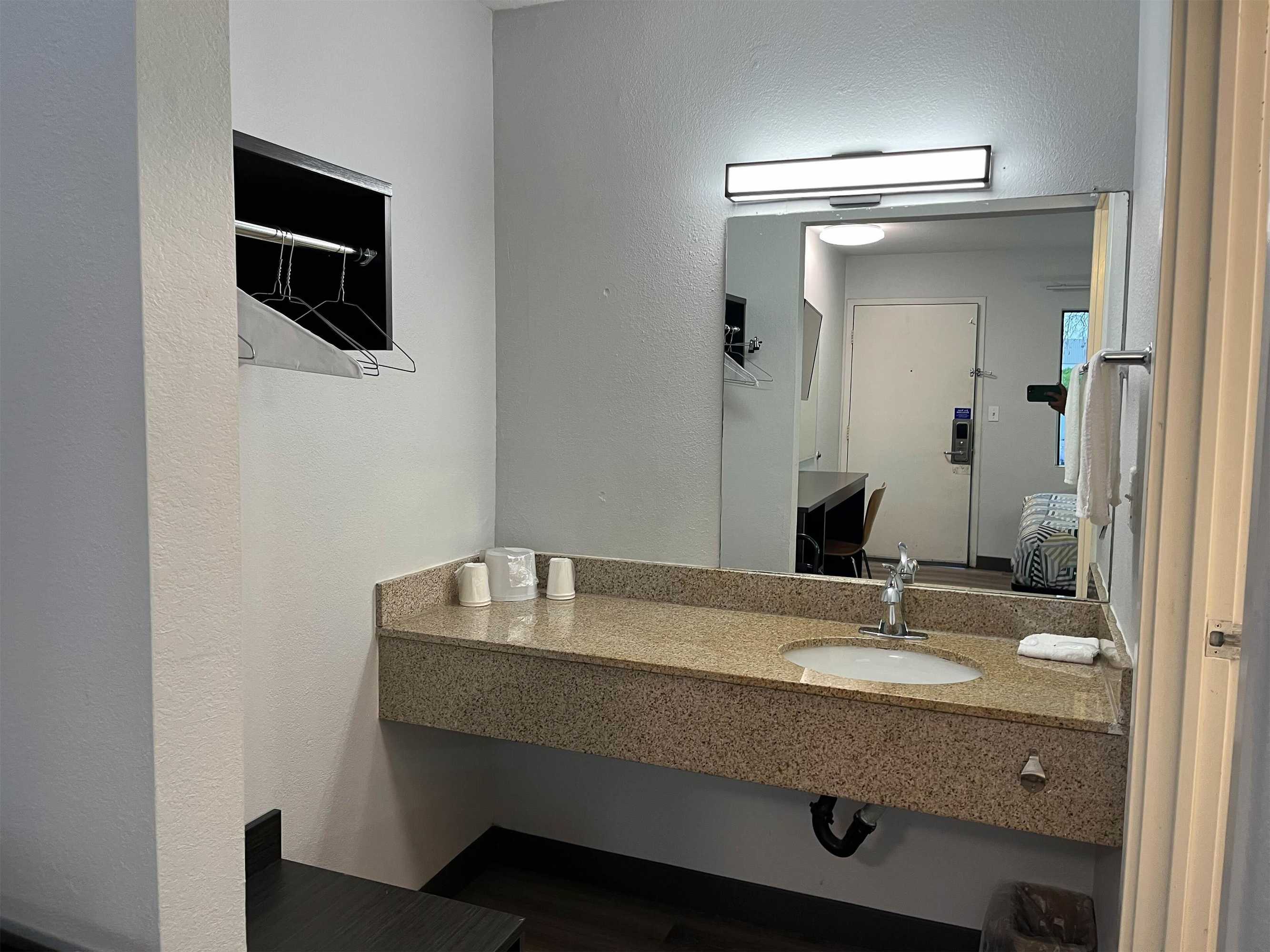 Gift card for Motel 6 Elkton, MD