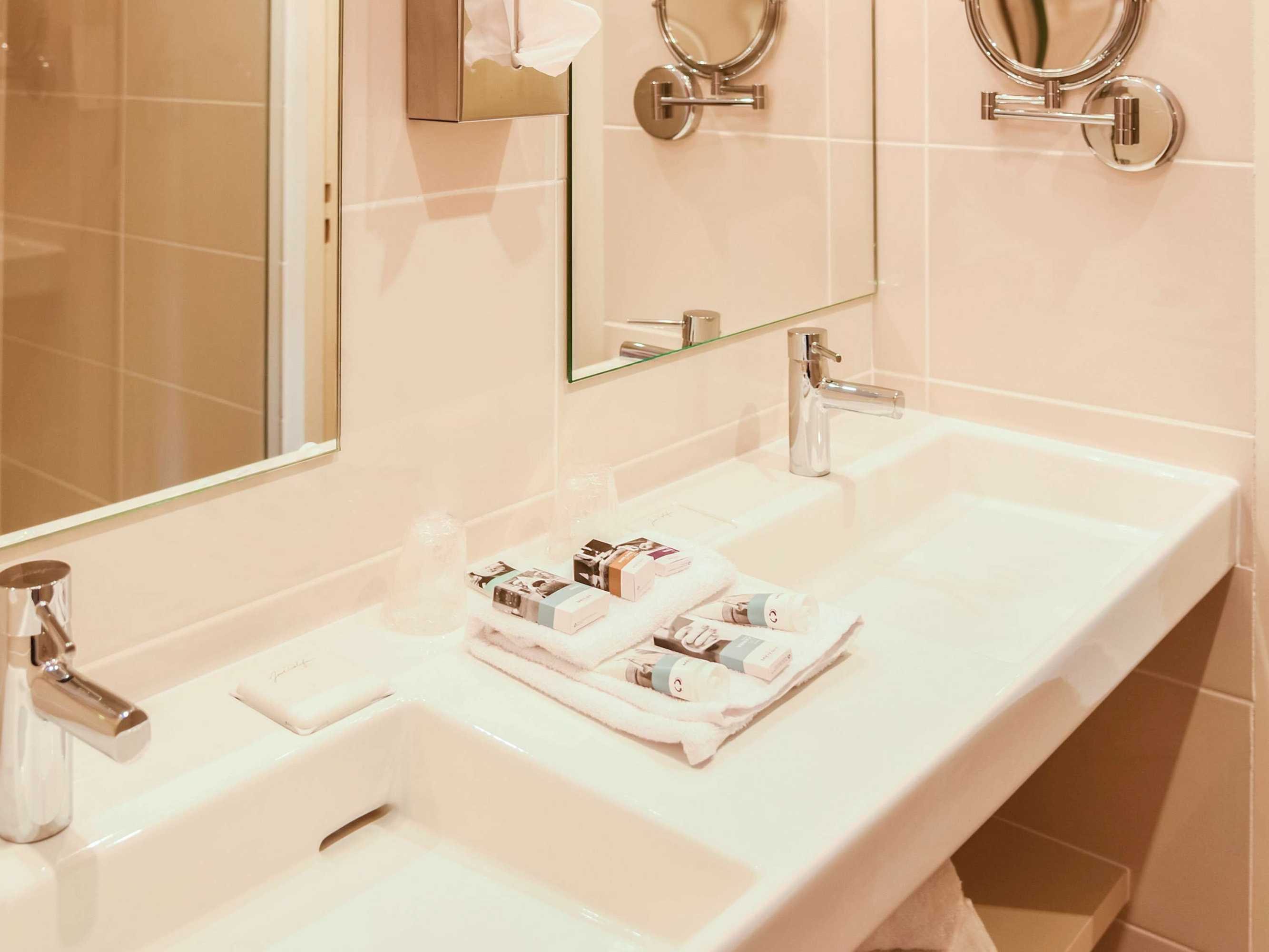 Gift card for Hotel Mercure Aix en Provence Sainte Victoire Gift card for Hotel Mercure Aix en Provence Sainte Victoire