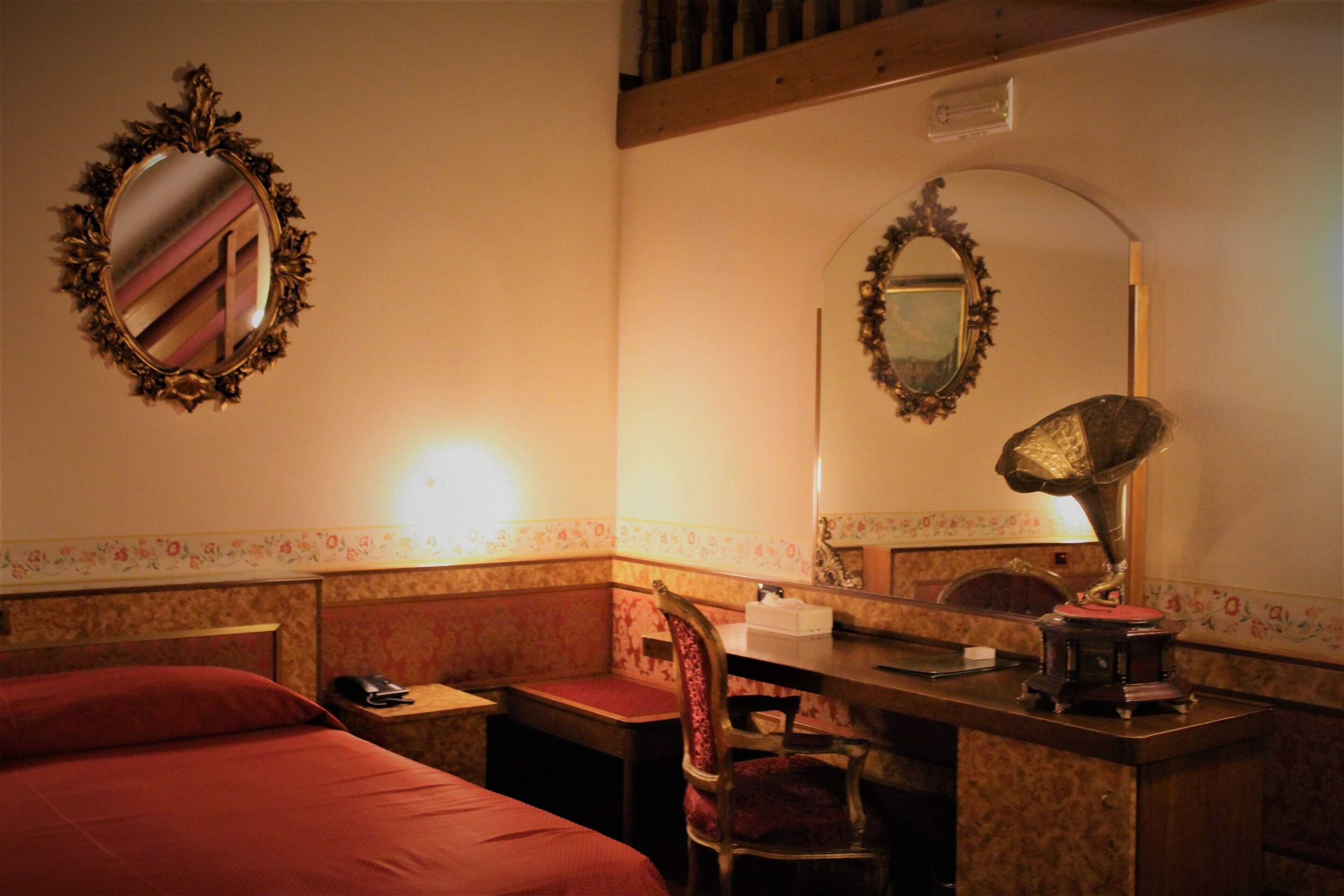 Gift card for Hotel Villa Pigalle Gift card for Hotel Villa Pigalle