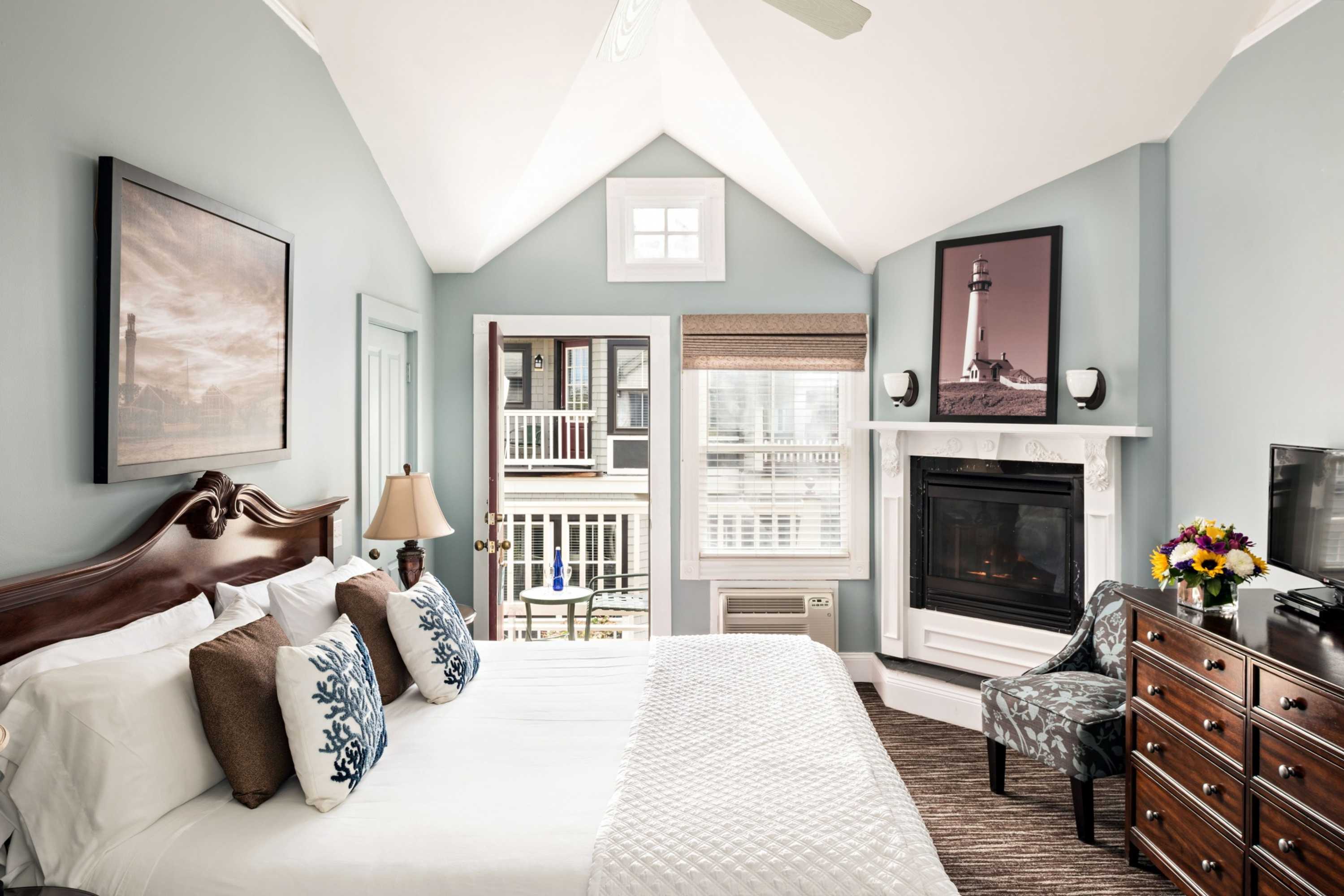 Gift card for Crowne Pointe Historic Inn & Spa - Adults Only Gift card for Crowne Pointe Historic Inn & Spa - Adults Only