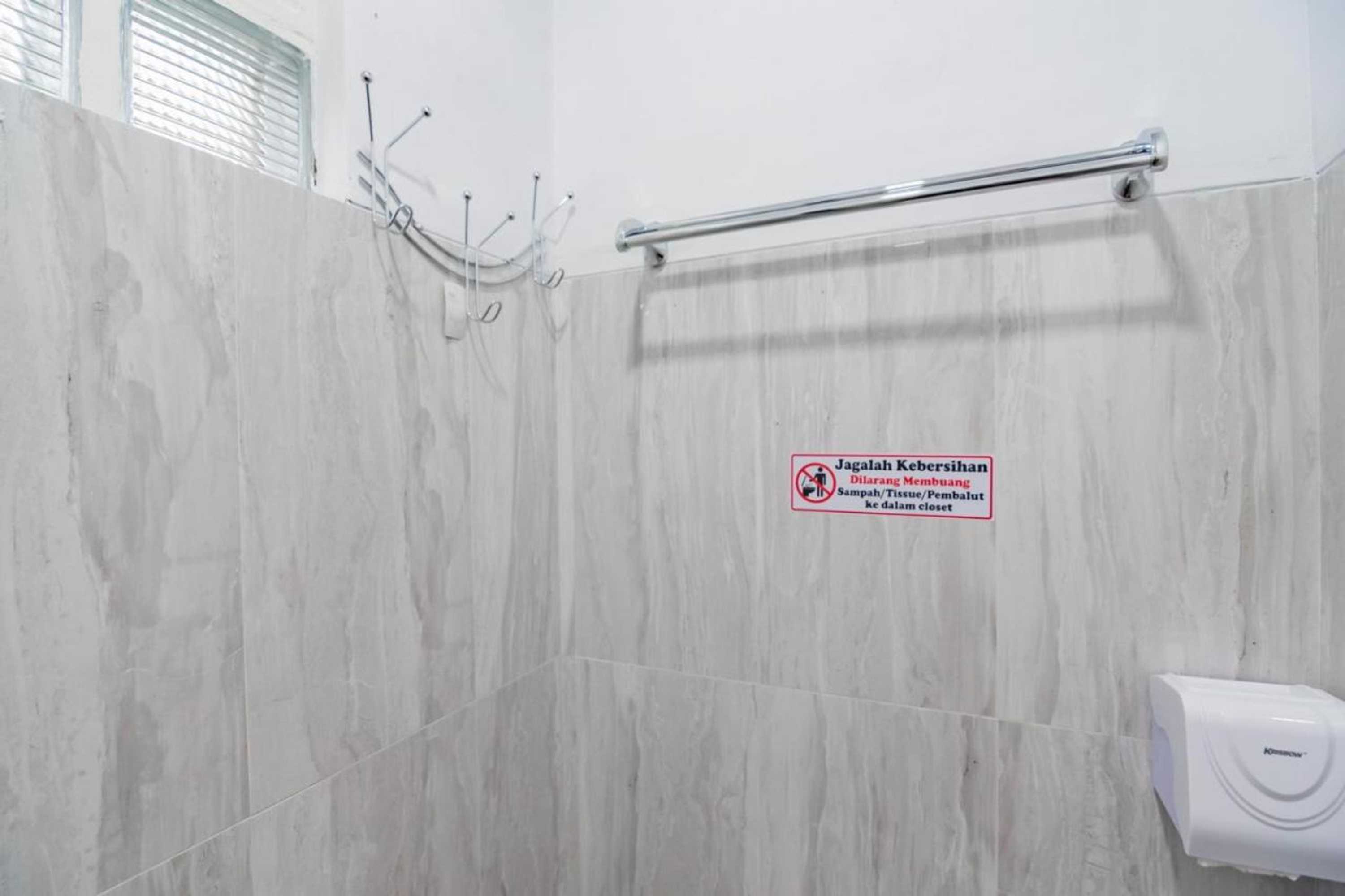 Gift card for Reddoorz Syariah @ Boemi Guesthouse Tasikmalaya